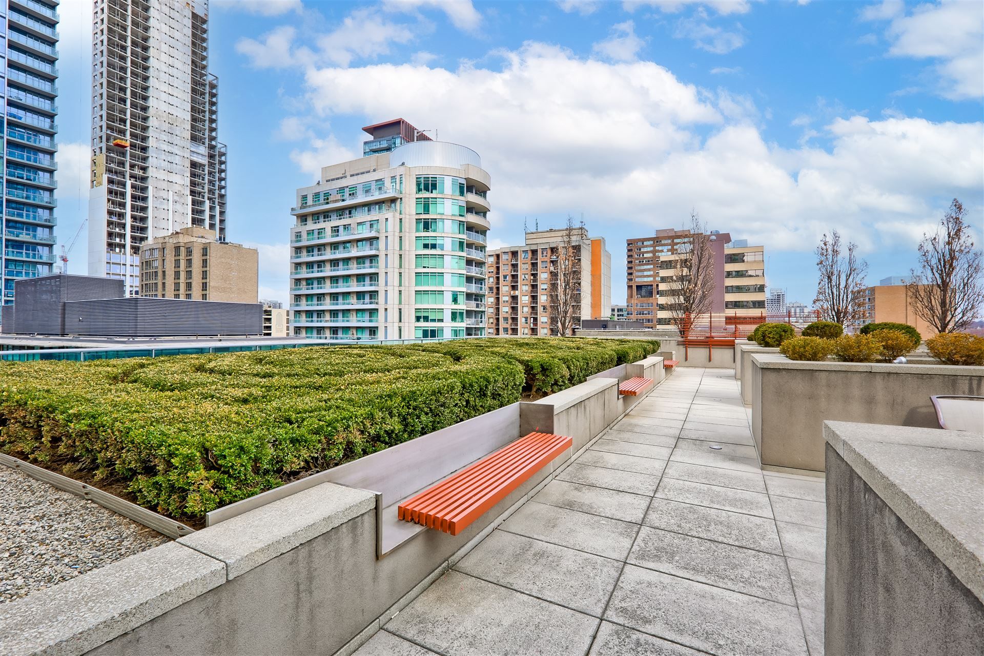 18 Yorkville Avenue 2906