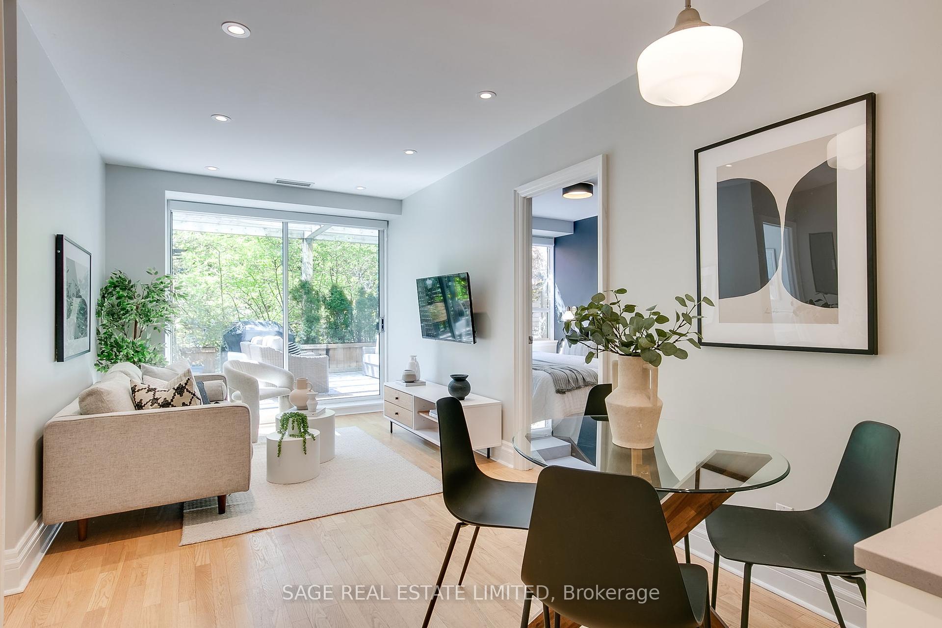 2 Bedrooms Condo at 111 Merton, Toronto For sale