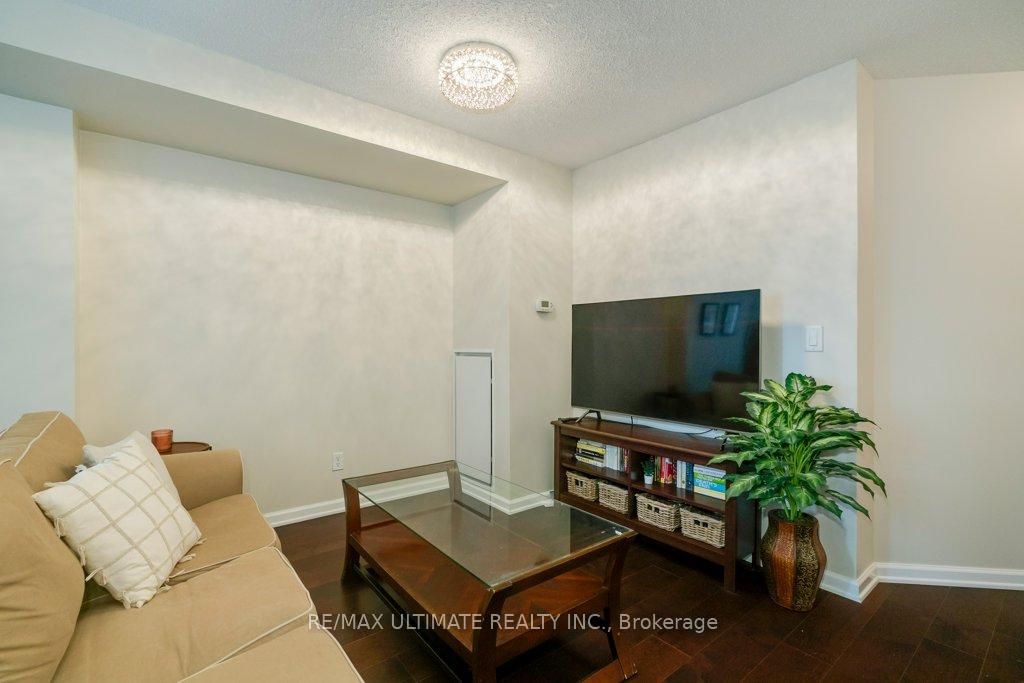 1 Bedroom Condo at 140 Simcoe, Toronto For sale
