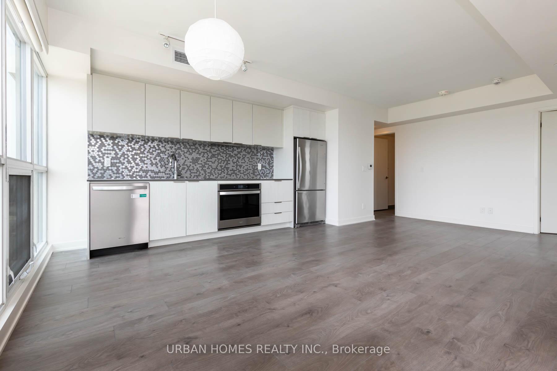 2 Bedrooms Condo at 2 Sonic, Toronto For sale