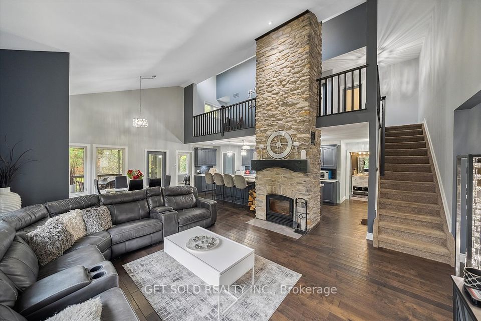 11 Fieldway