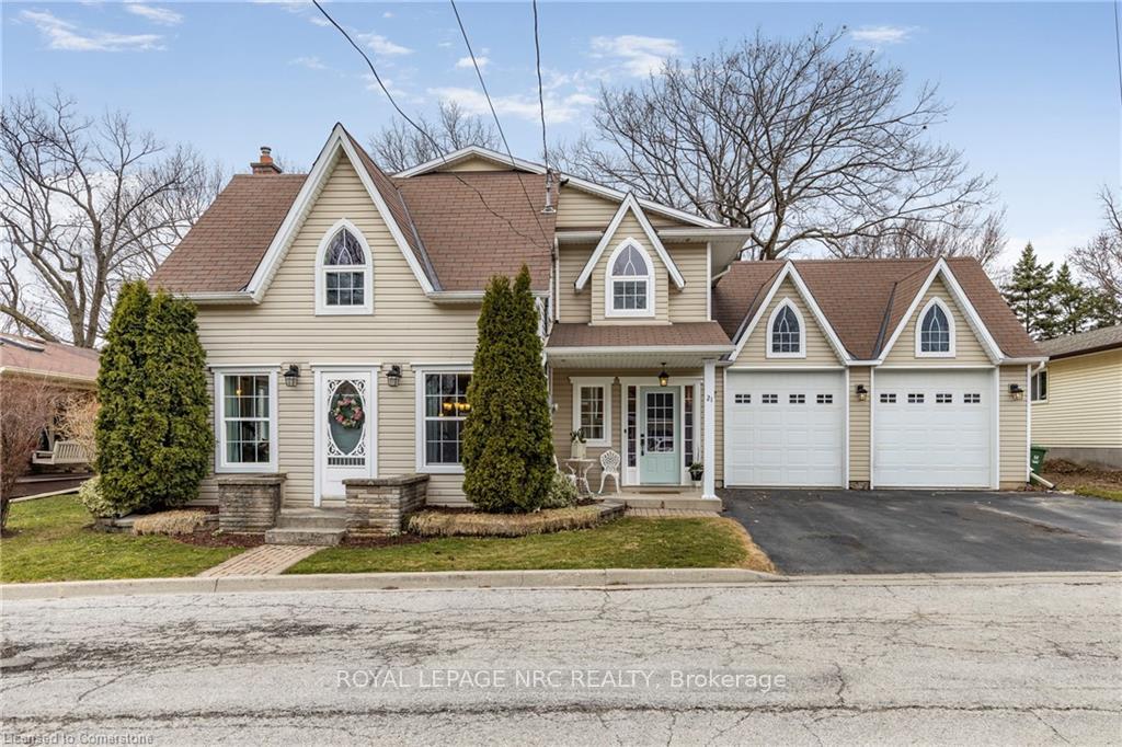 21 Raglan Street, Hamilton, ON L0R 2H0