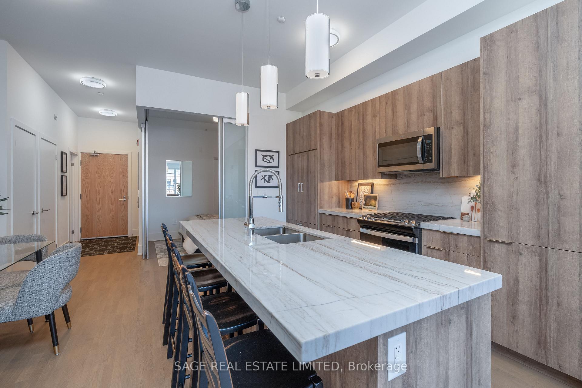 2 Bedrooms Condo at 495 Logan, Toronto For sale