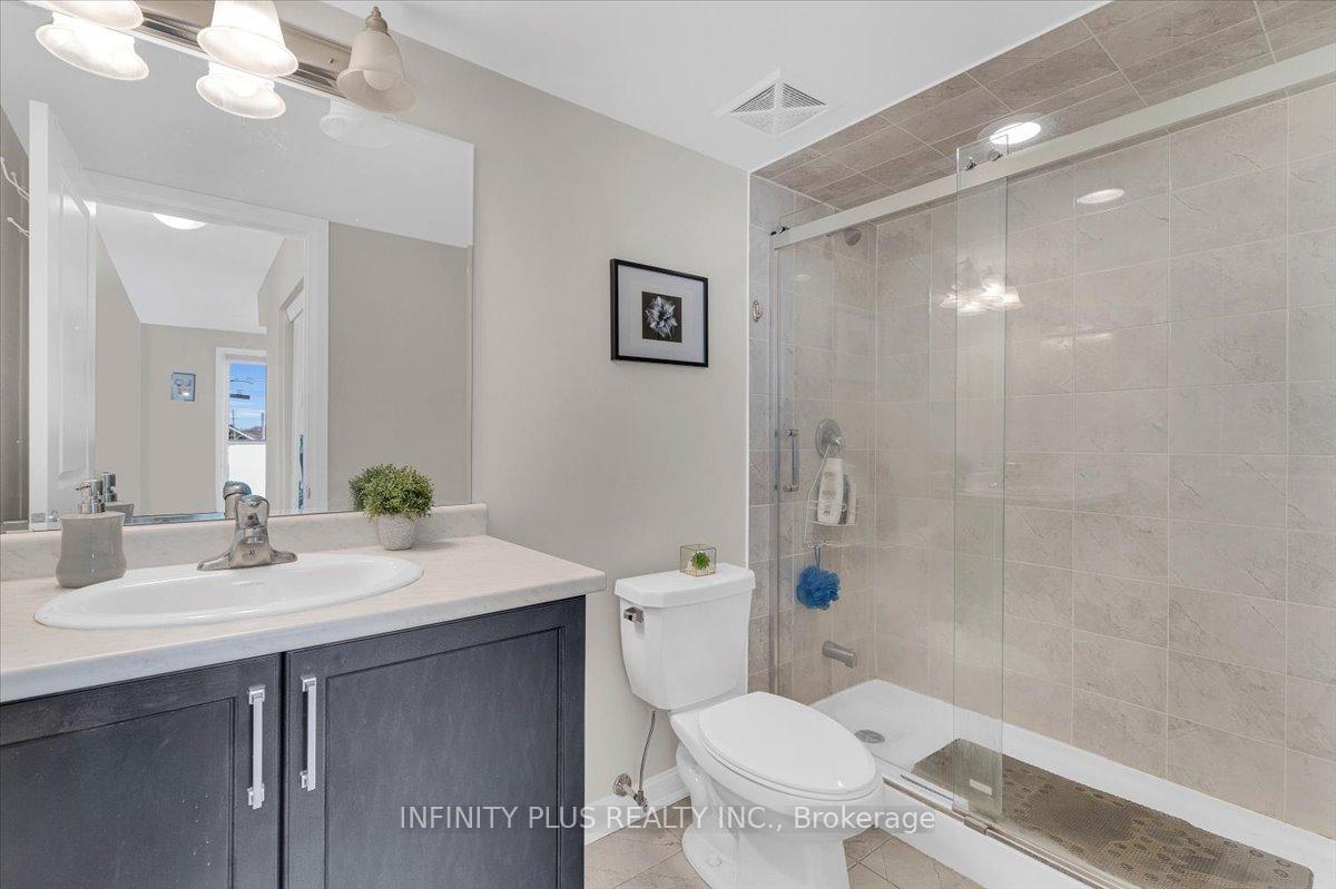 3 Bedrooms Condo at 1085 Danforth, Toronto For sale