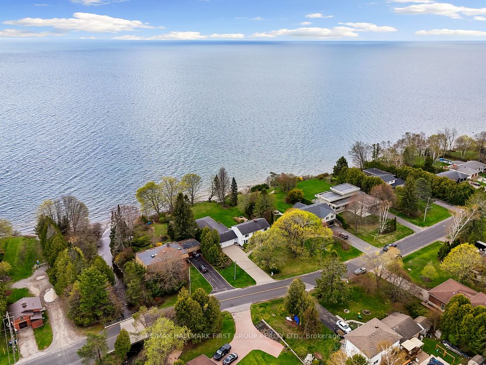 401 Lakeshore