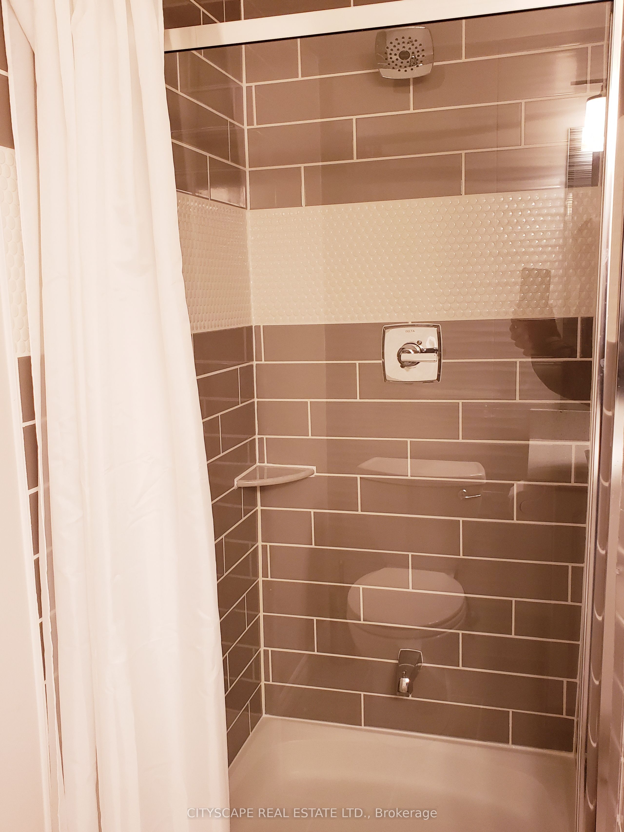 1 Elm Drive W, #1812