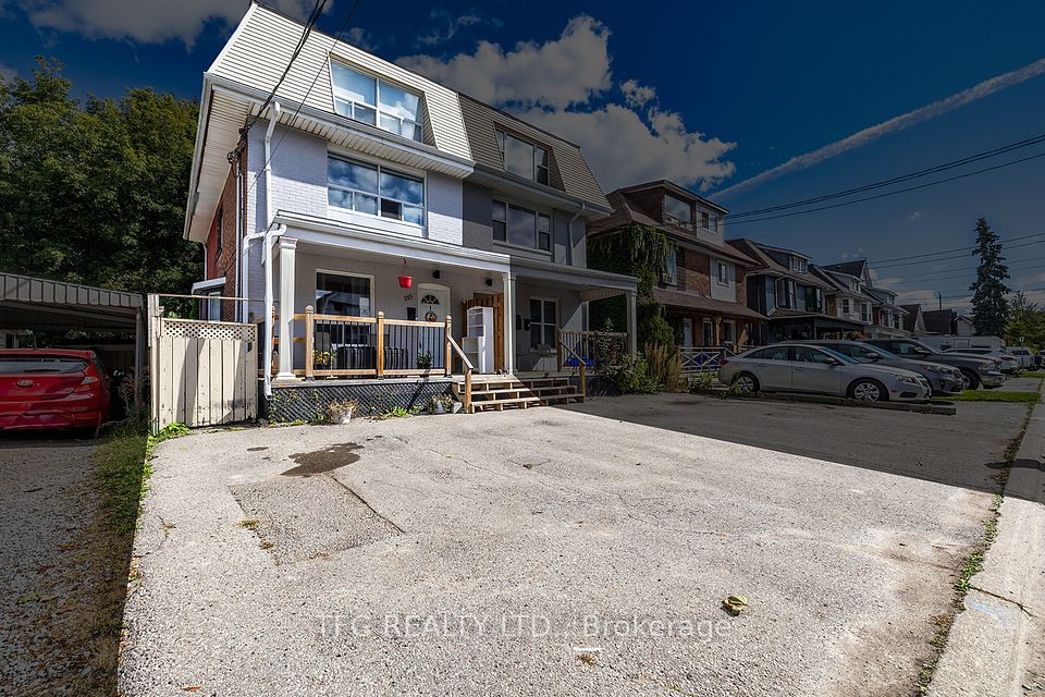 285 Jarvis