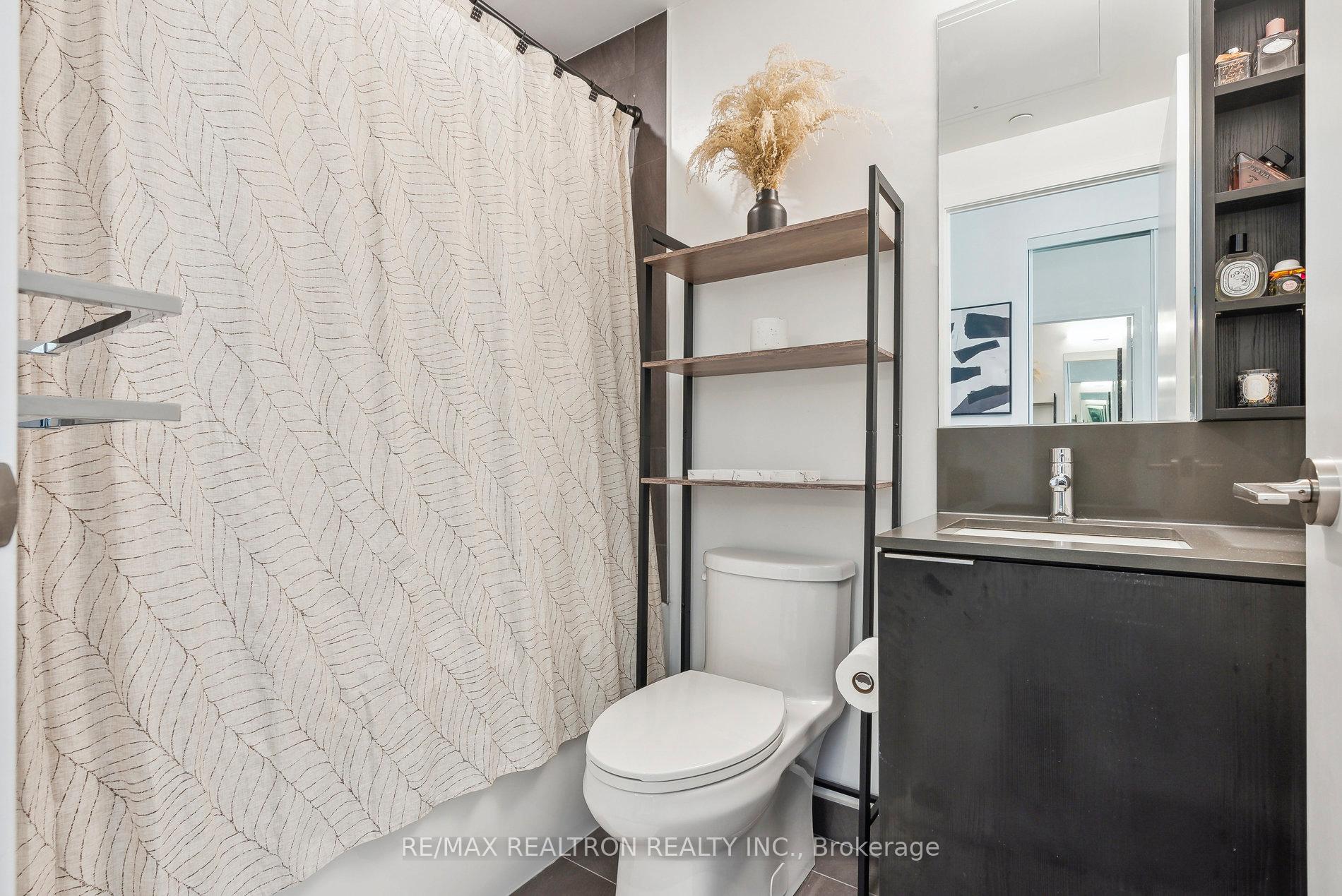 2 Bedrooms Condo at 7890 Jane, Vaughan For sale