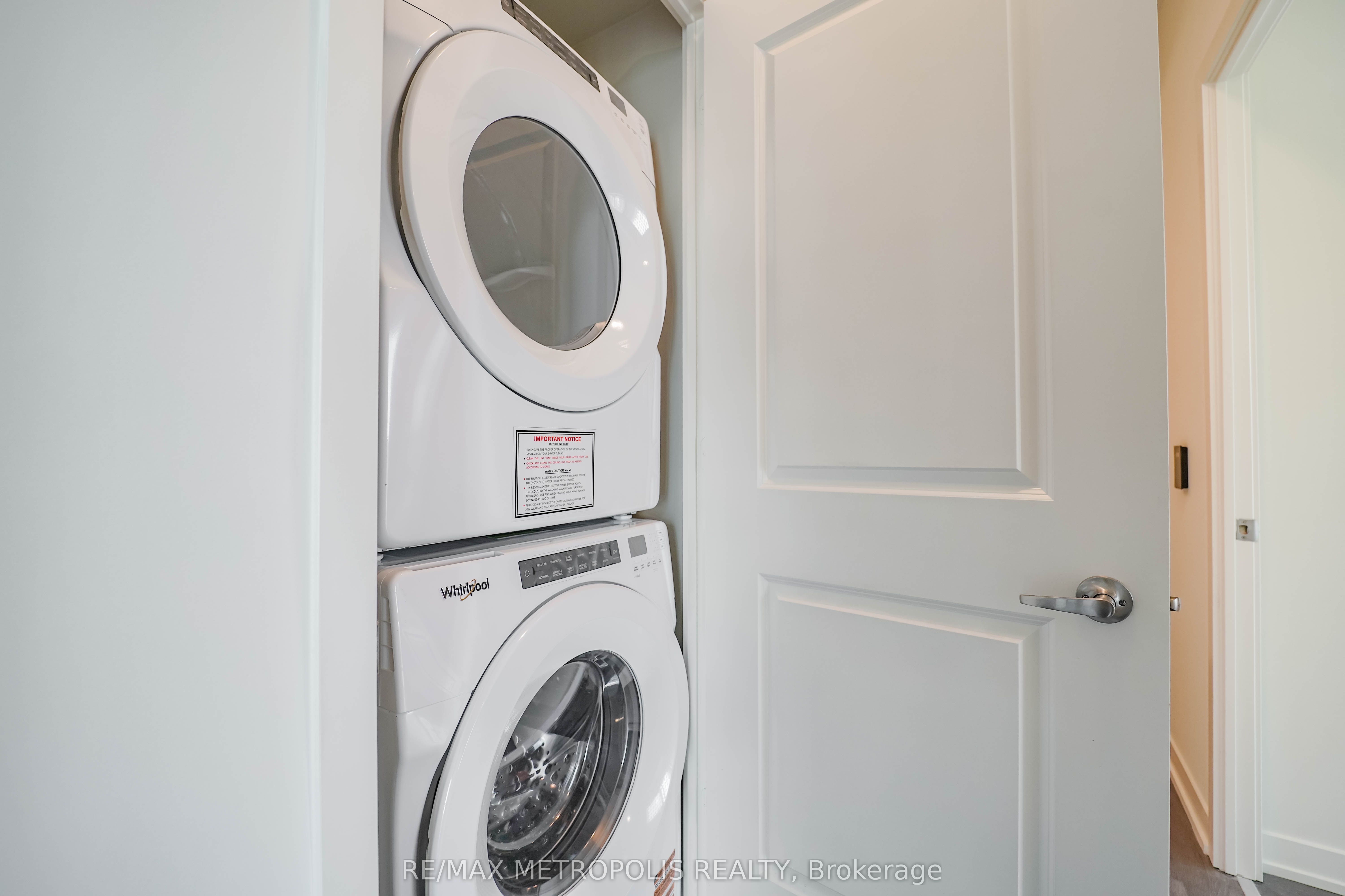 38 Annie Craig Drive, #3611