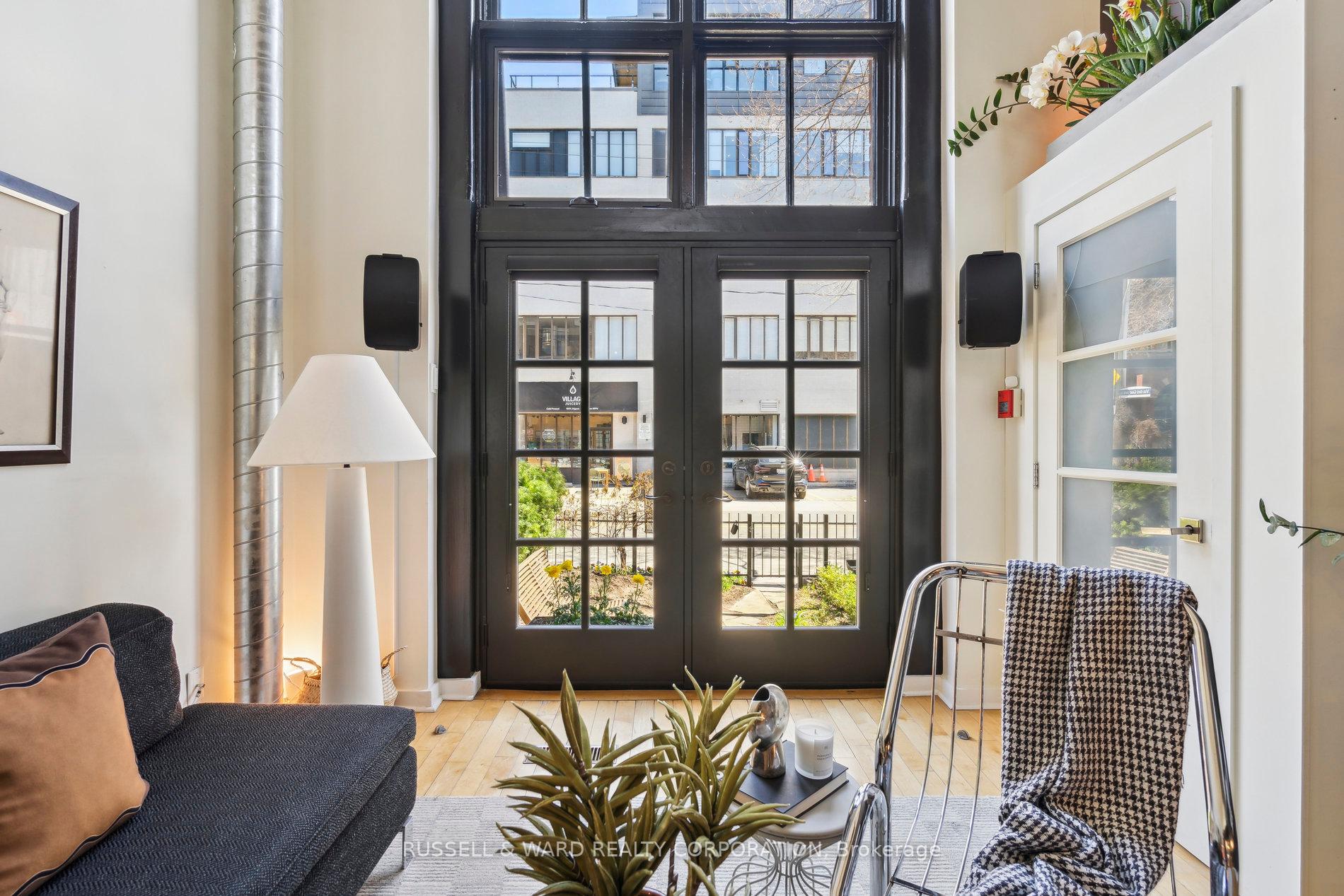2 Bedrooms Condo at 394 Euclid,  Toronto For sale