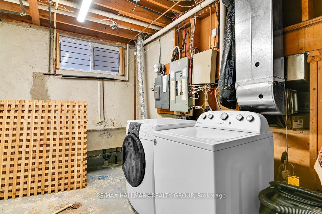 2292 Urbandale Drive, ElmvaleAcresandArea, ON K1G 3G6