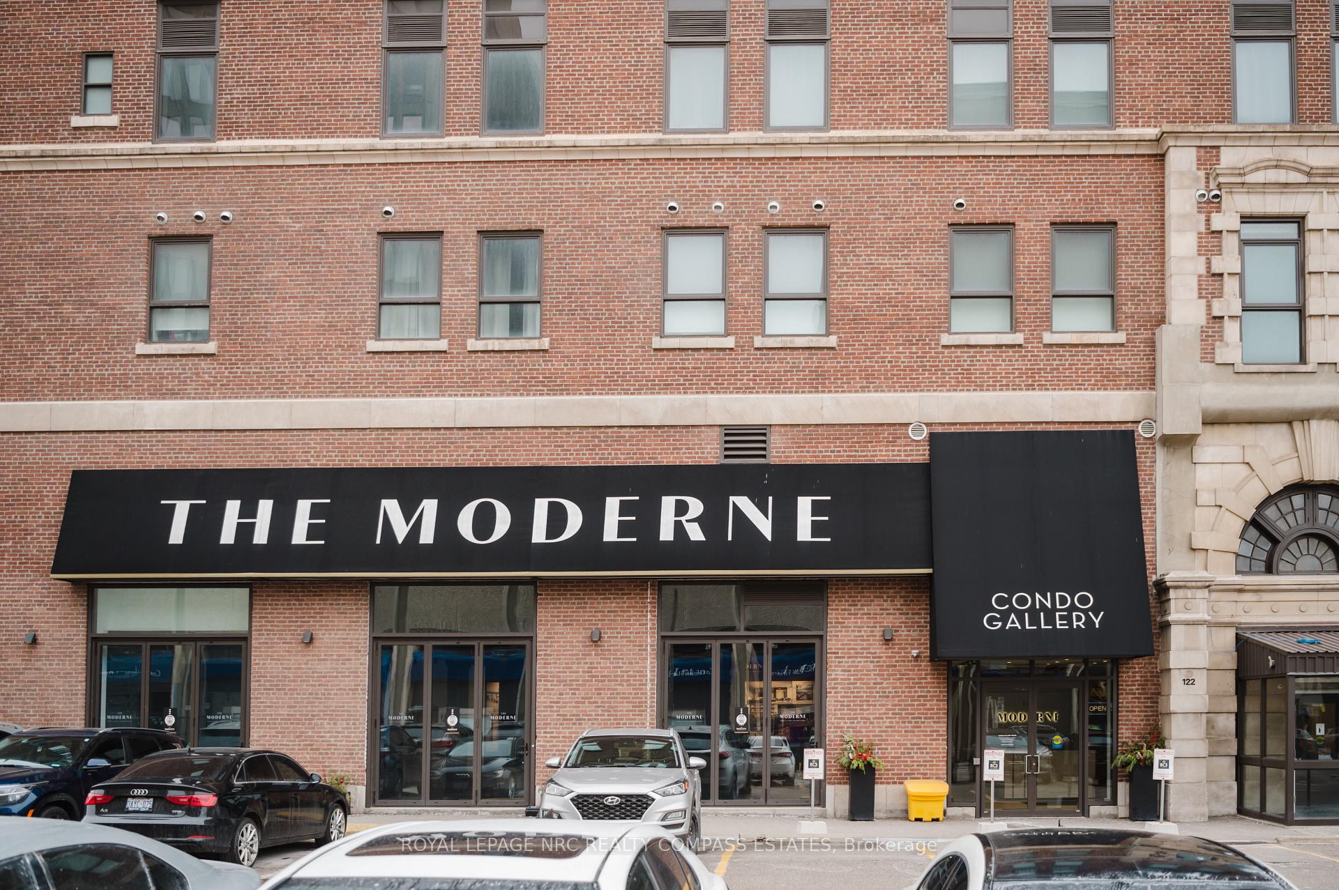 2 Bedrooms Condo at 118 King,  Hamilton For sale