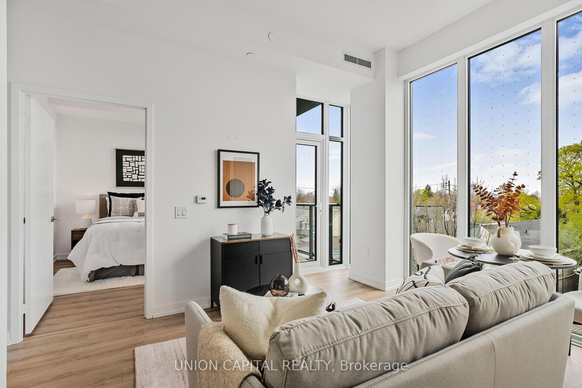 2 Bedrooms Condo at 500 Dupont,  Toronto For sale