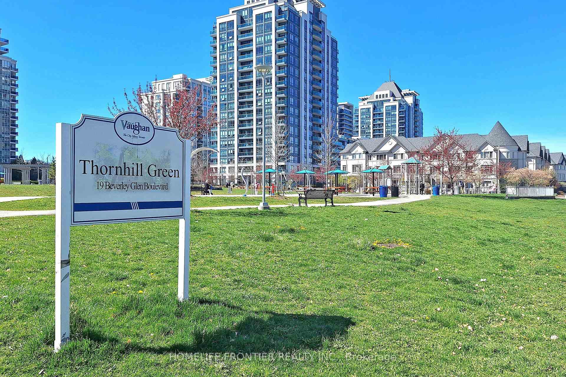 3 Bedrooms Condo at 7950 Bathurst, Vaughan For sale