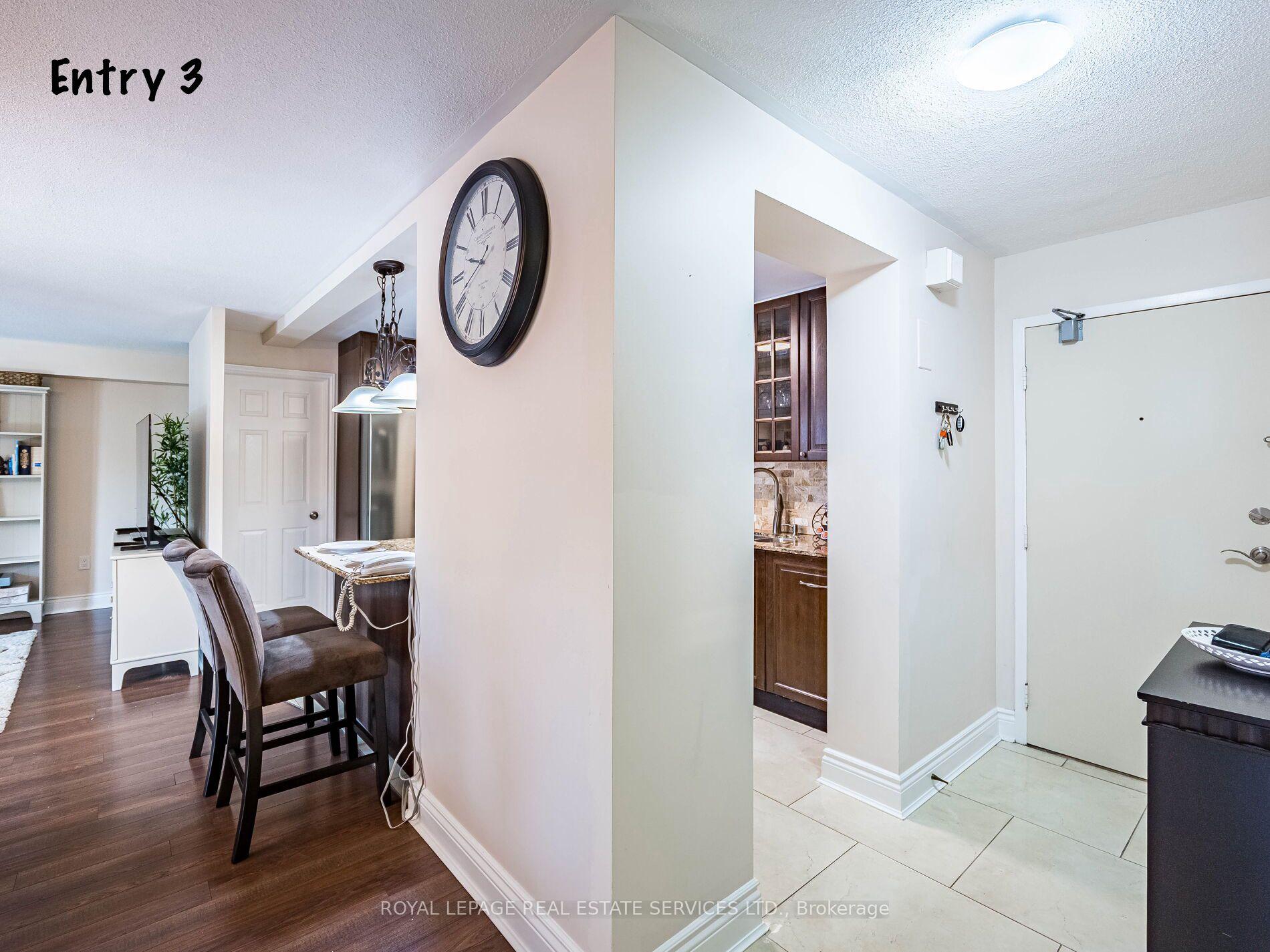 2 Bedrooms Condo at 1300 Mississauga Valley, Mississauga For sale