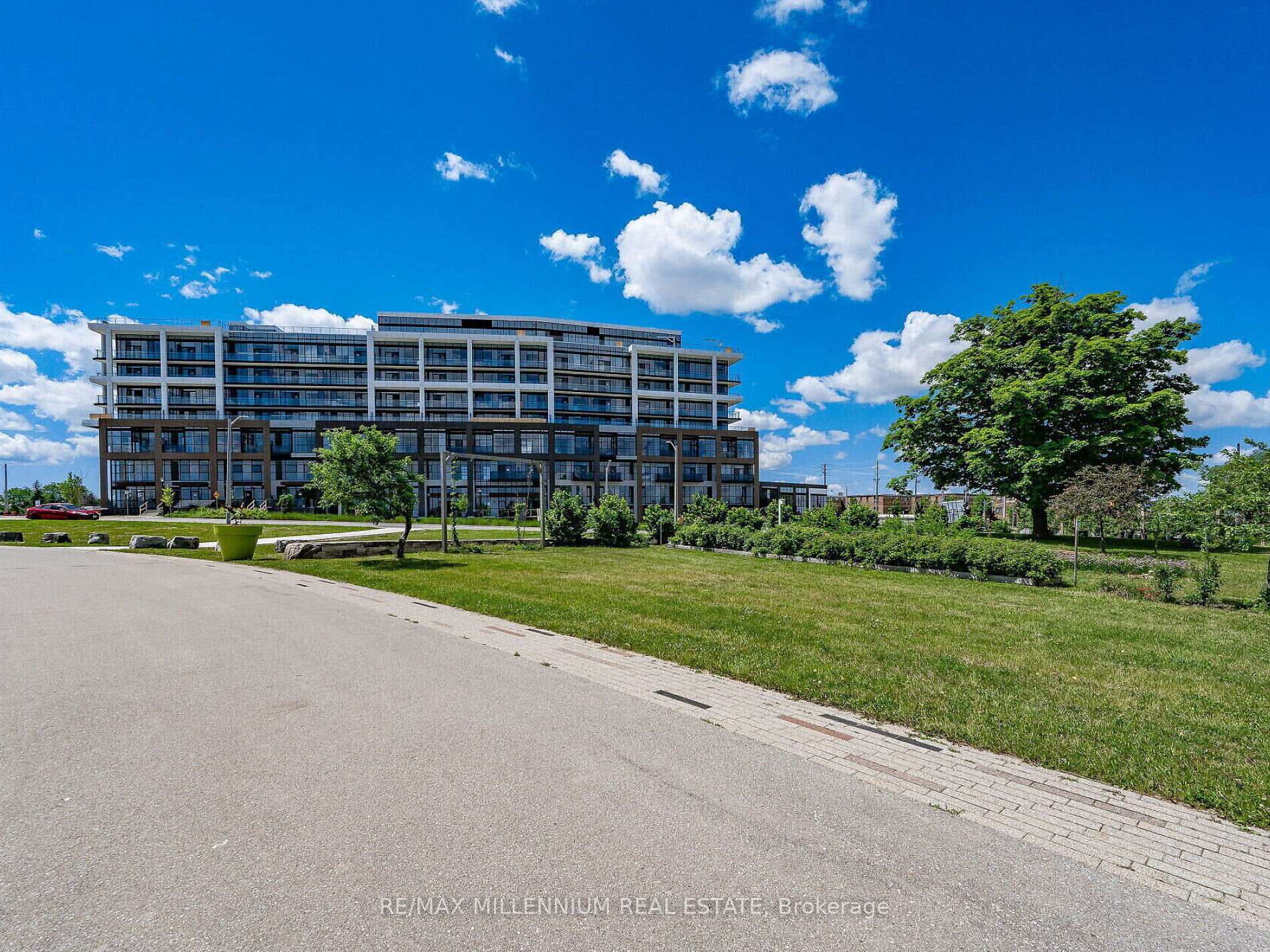 3 Bedrooms Condo at 155 Downsview Park, Toronto For sale