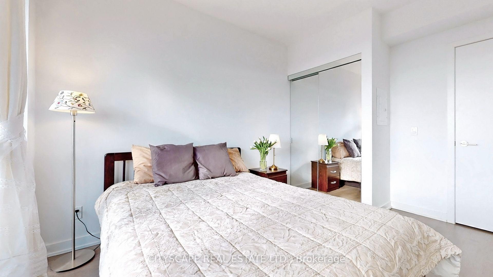 2 Bedrooms Condo at 501 St Clair, Toronto For sale