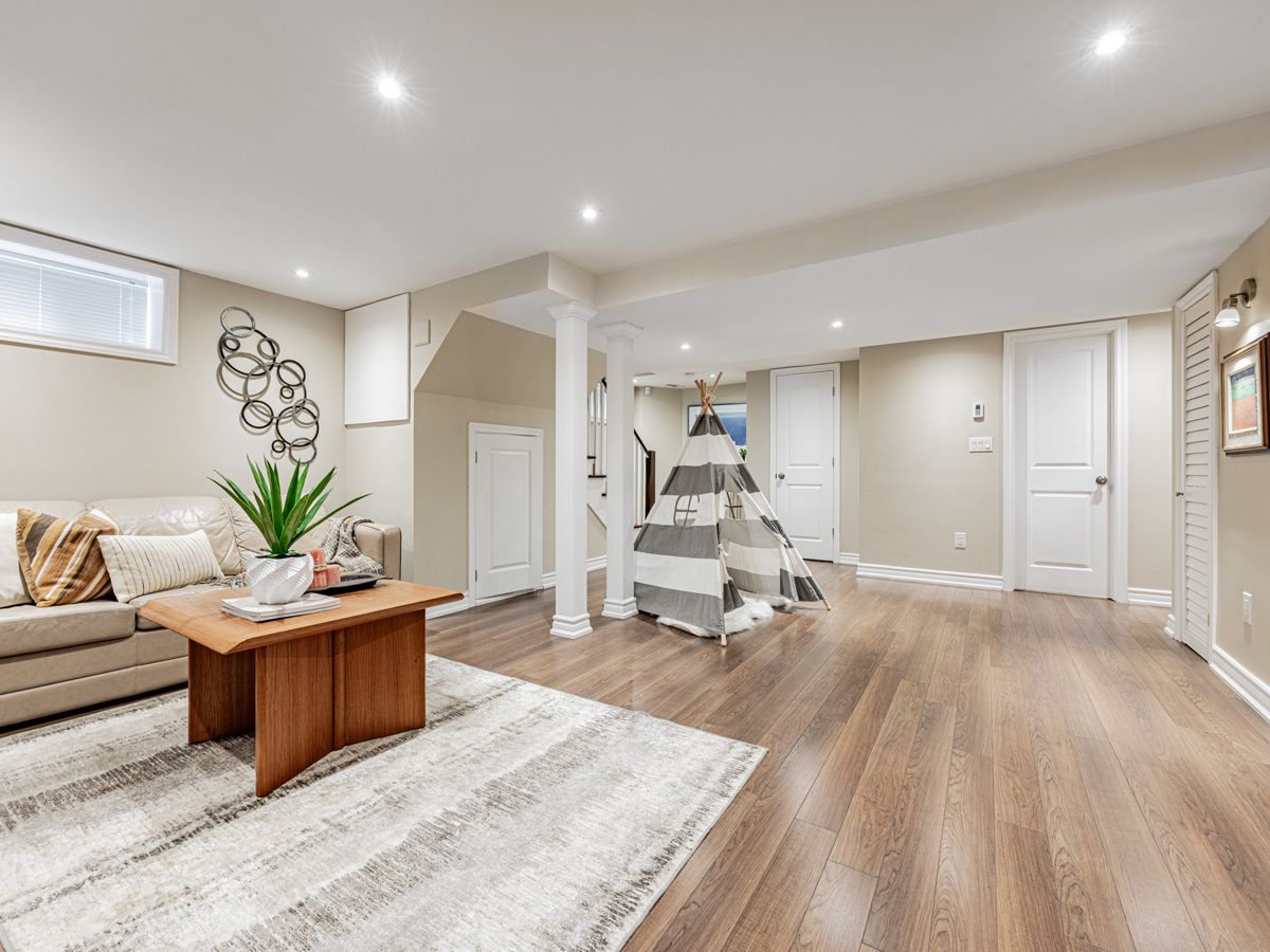 54 Elmsthorpe Avenue
