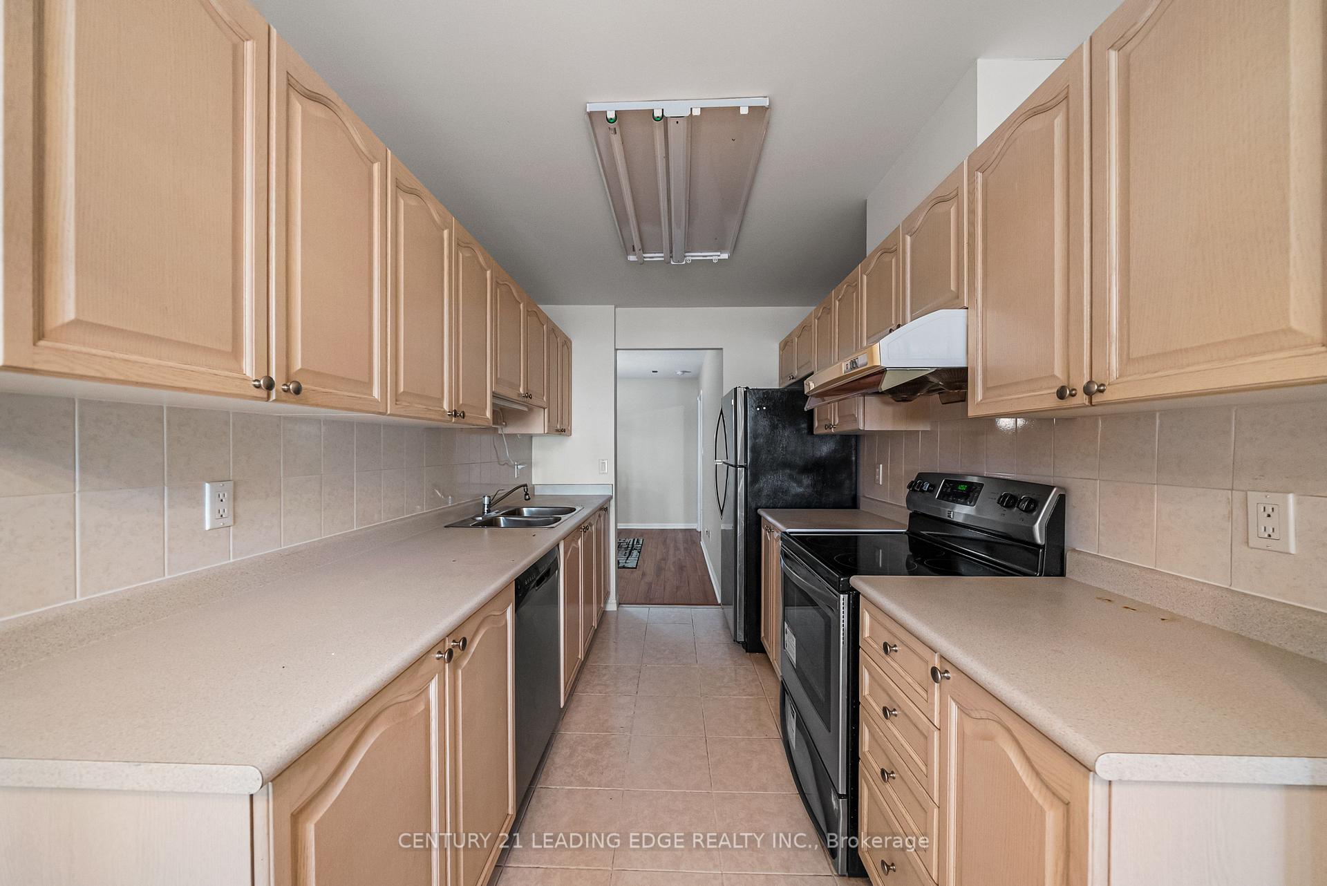 2 Bedrooms Condo at 101 Grandview, Toronto For sale