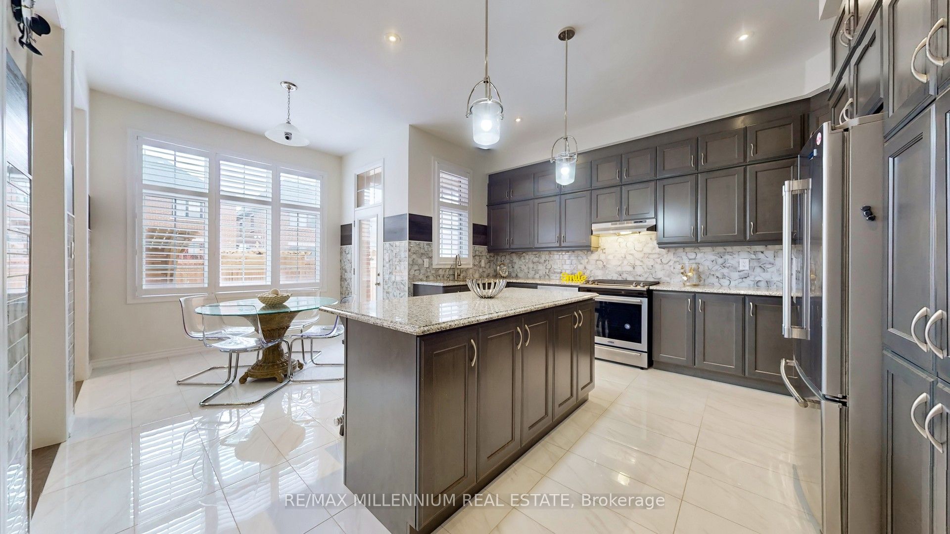 139 Pierre Berton Boulevard