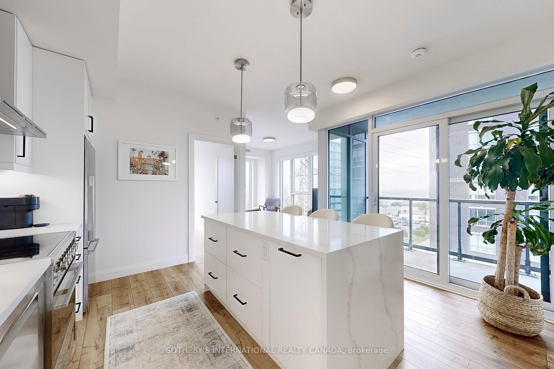 2 Bedrooms Condo at 500 Brock, Burlington For sale
