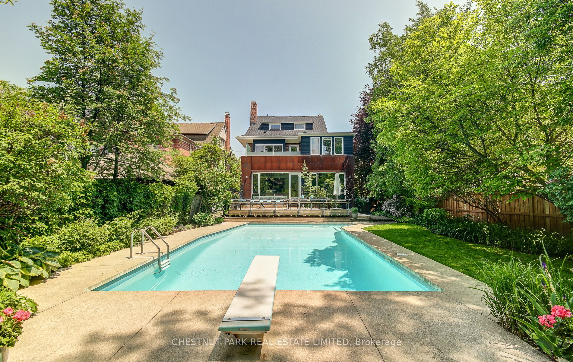 40 Warren Road