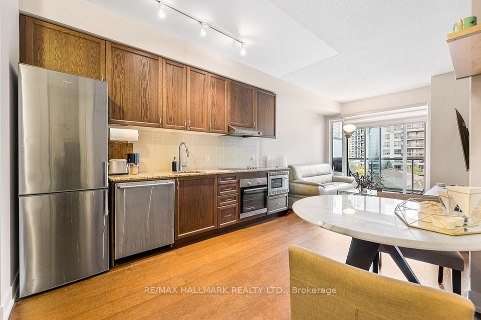 7 Kenaston Gardens