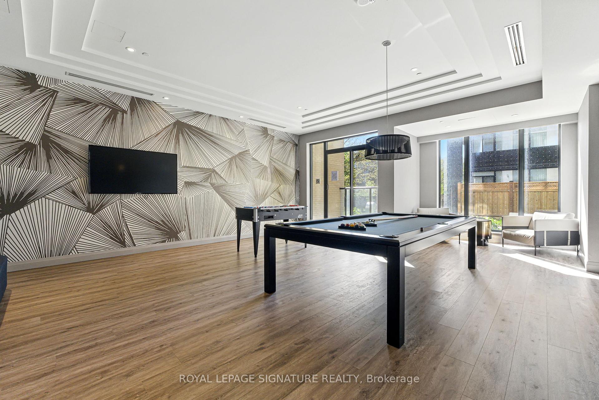 1 Bedroom Condo at 293 The Kingsway, Toronto For sale