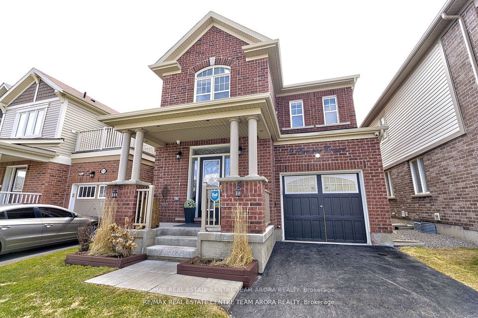 9 Bannister Crescent, Brampton, ON L7A 4H6