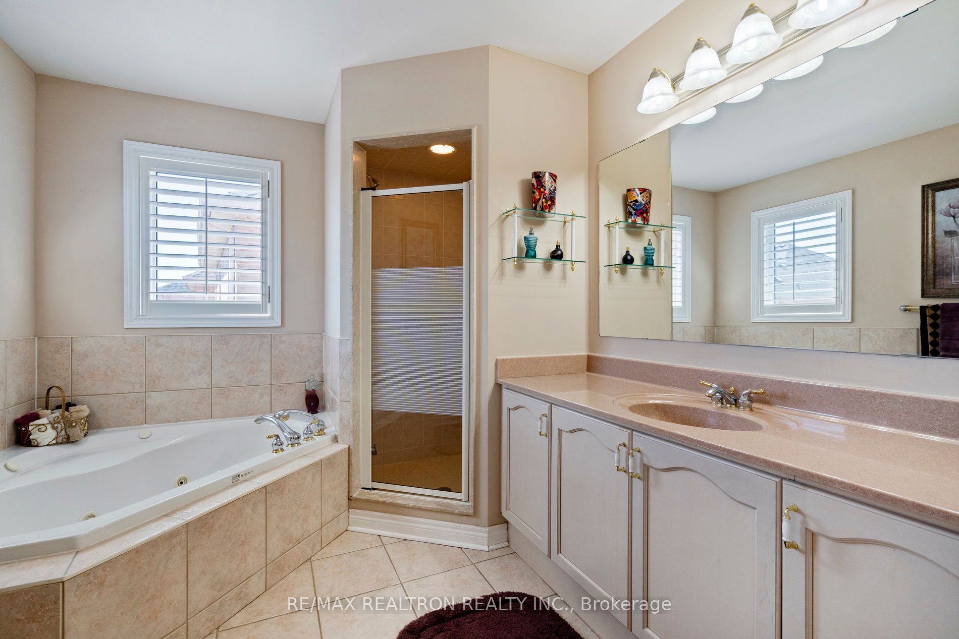 545 Pleasant Ridge Avenue