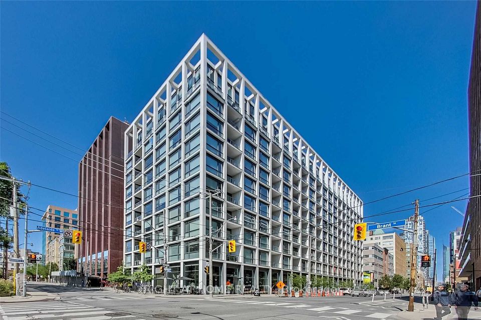 39 Brant Street