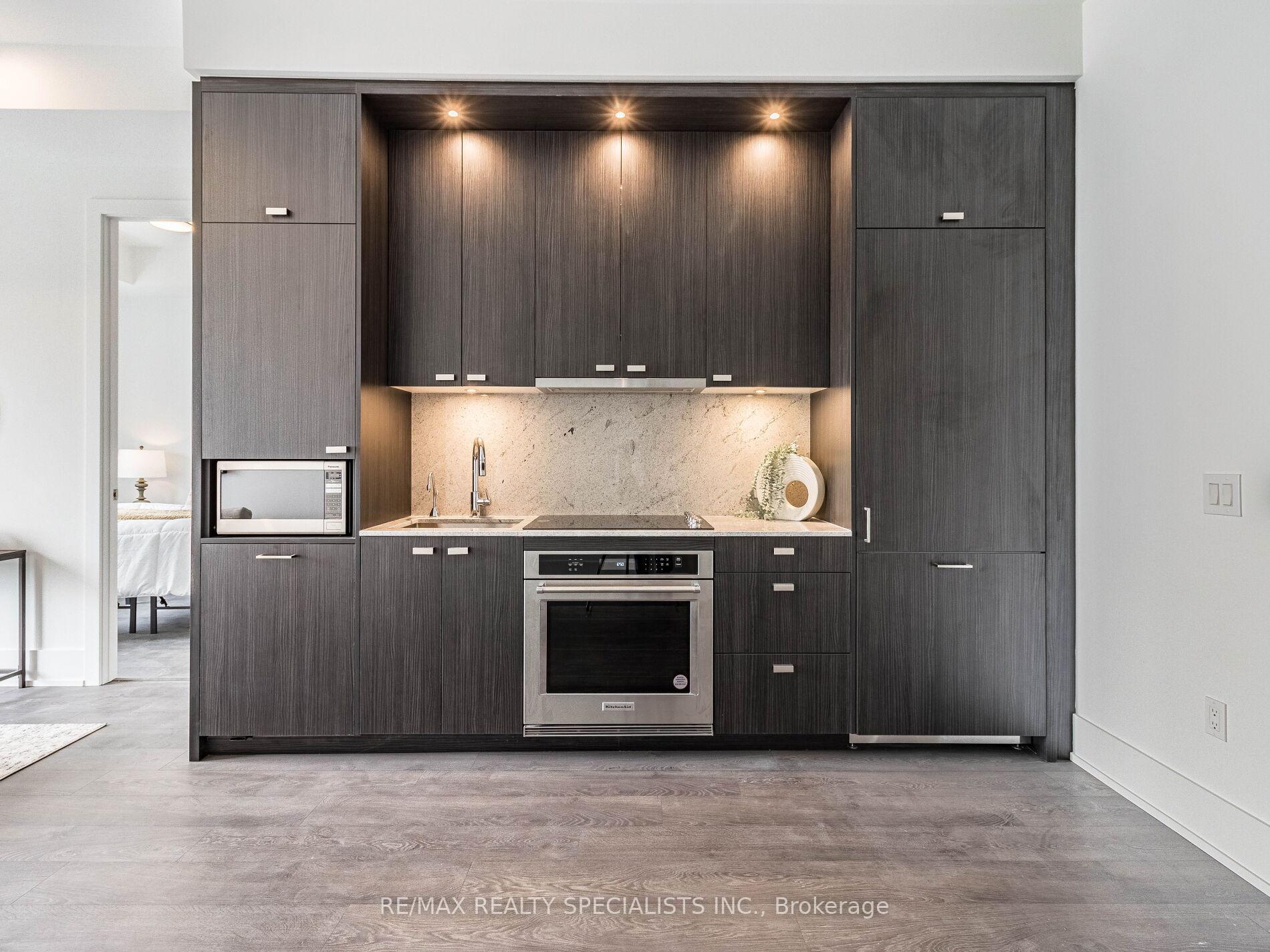 3 Bedrooms Condo at 480 Front,  Toronto For sale