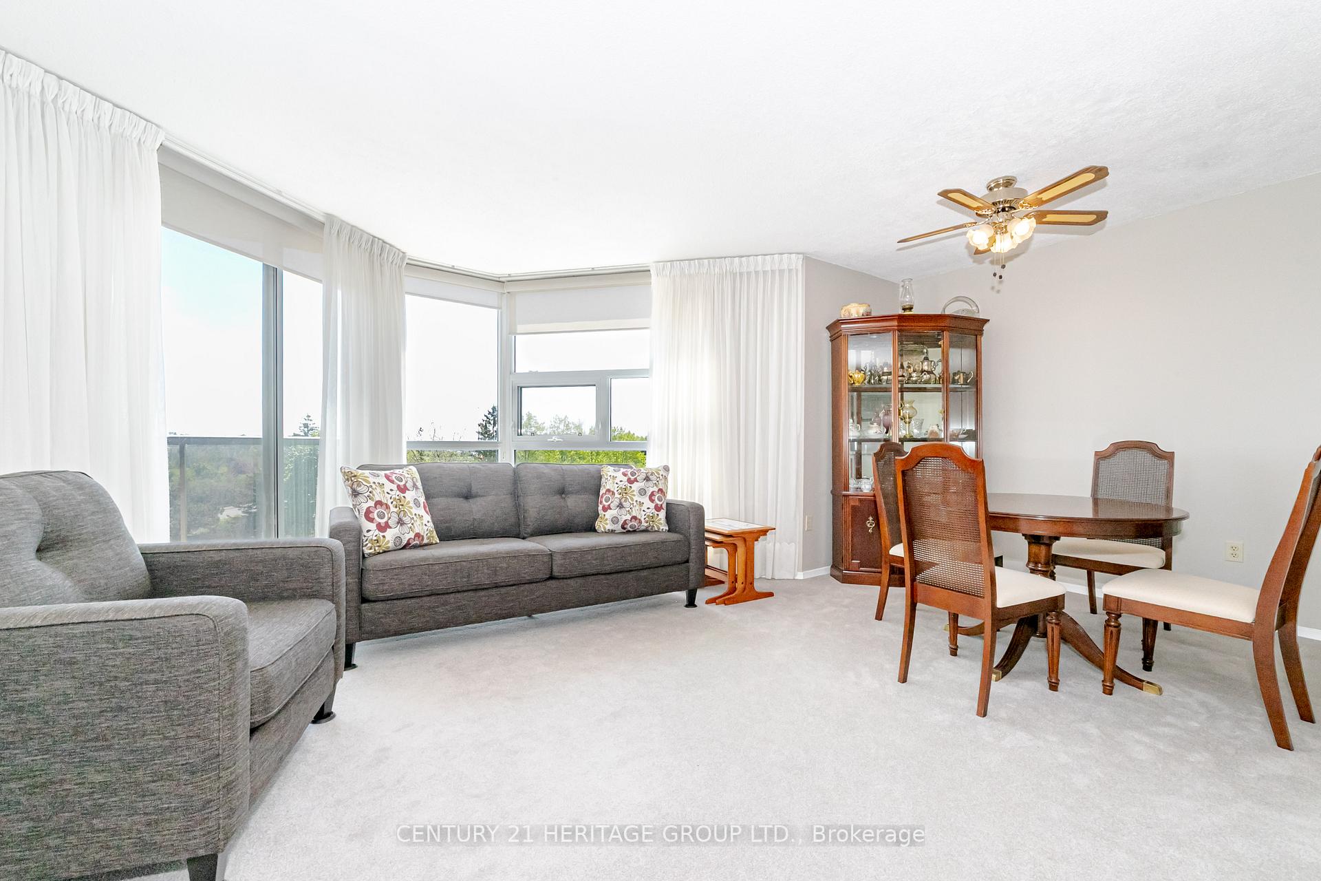 2 Bedrooms Condo at 10 Dean Park, Toronto For sale
