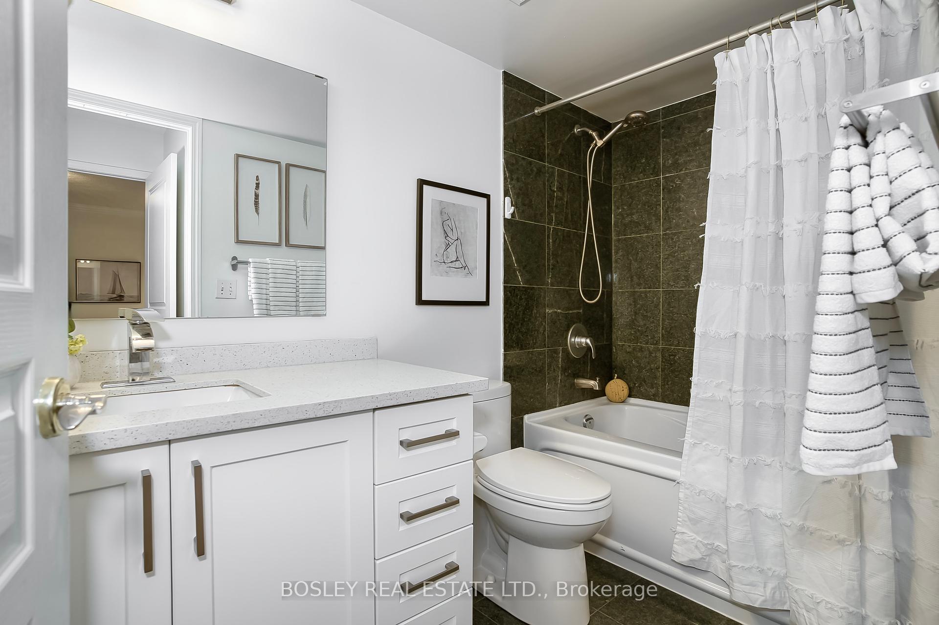 2 Bedrooms Condo at 51 Harrison Garden, Toronto For sale