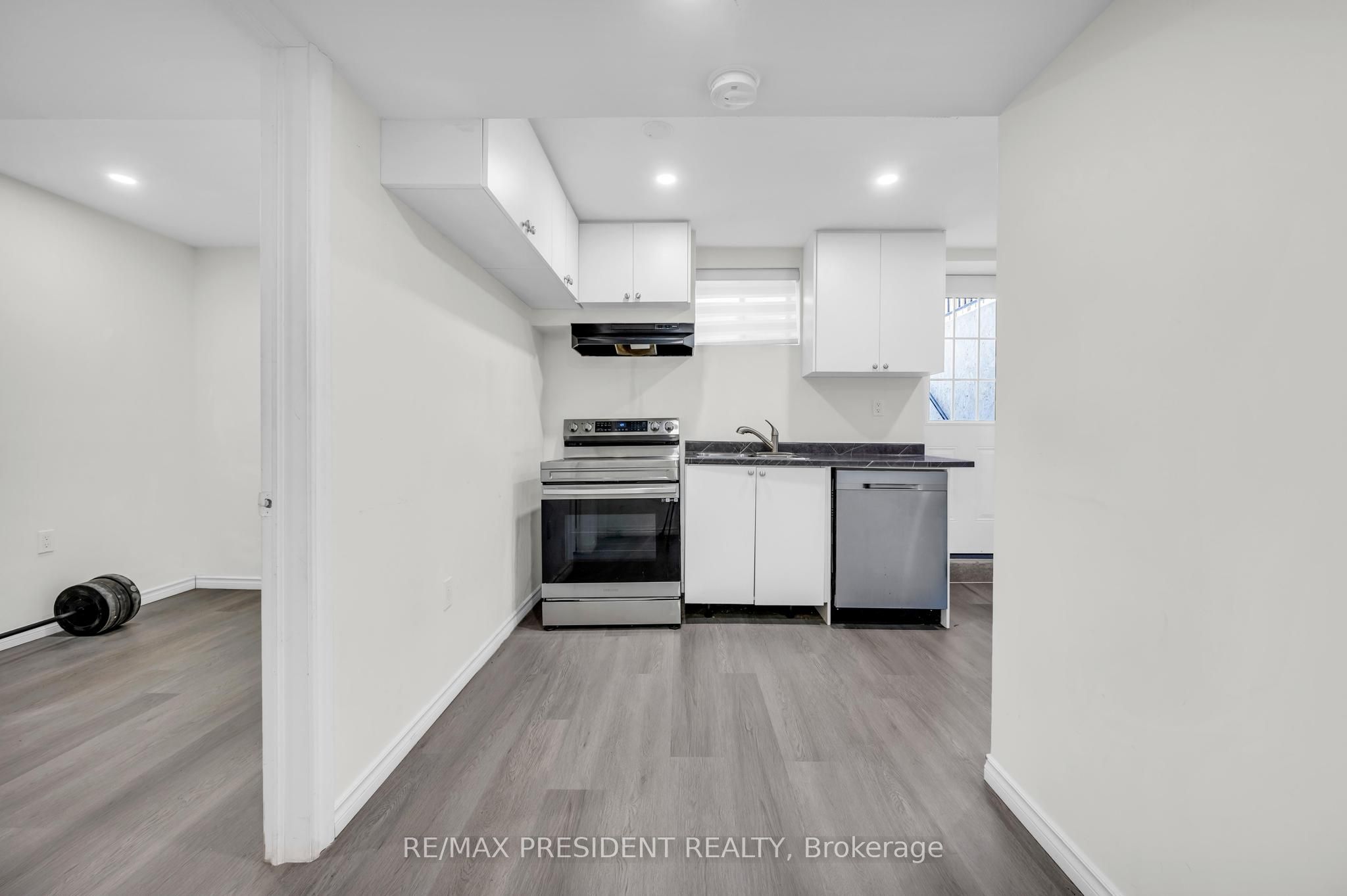 10 Callahan Court