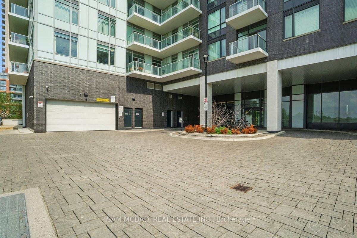 2 Bedrooms Condo at 3220 Sheppard, Toronto For sale
