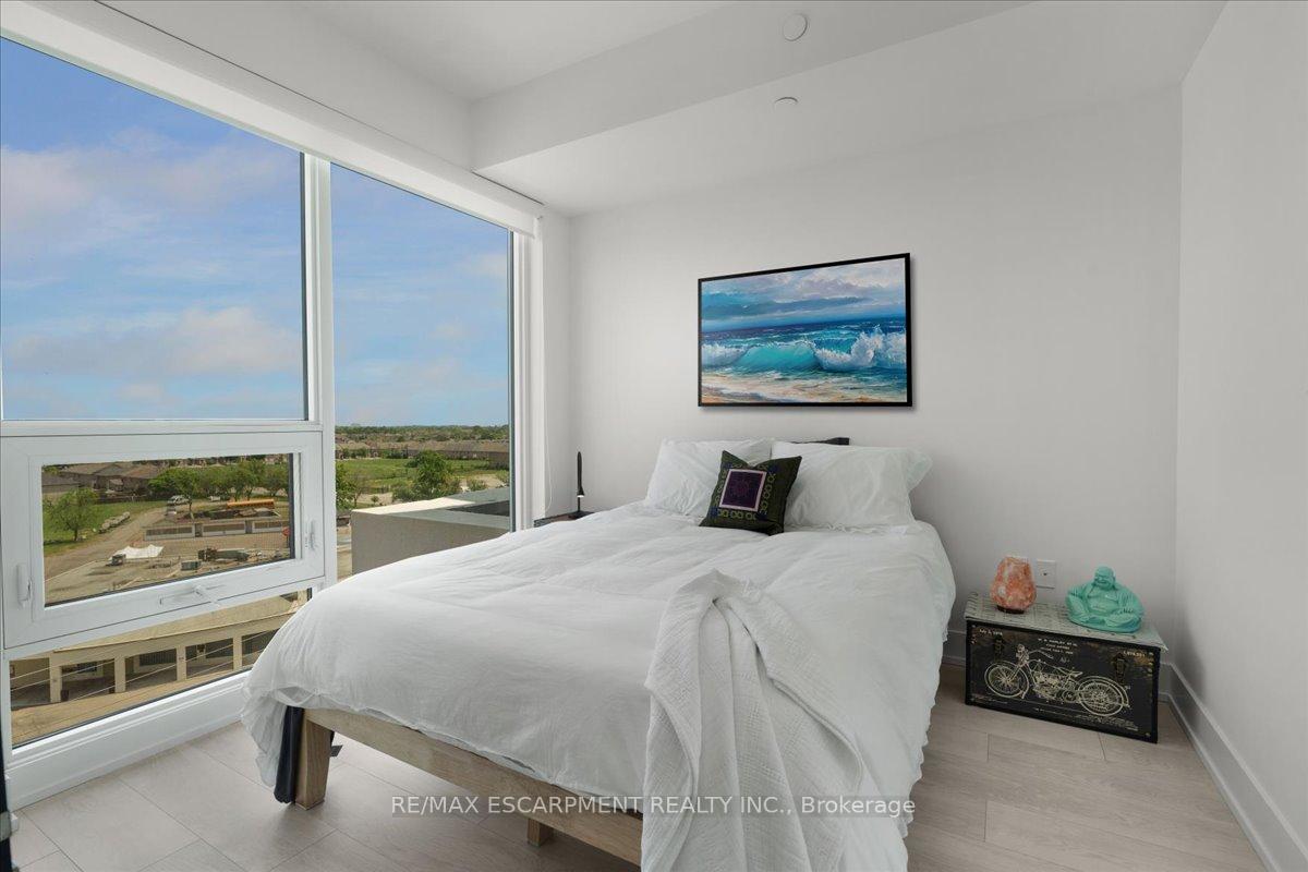 1 Bedroom Condo at 2450 OLD BRONTE, Oakville For sale