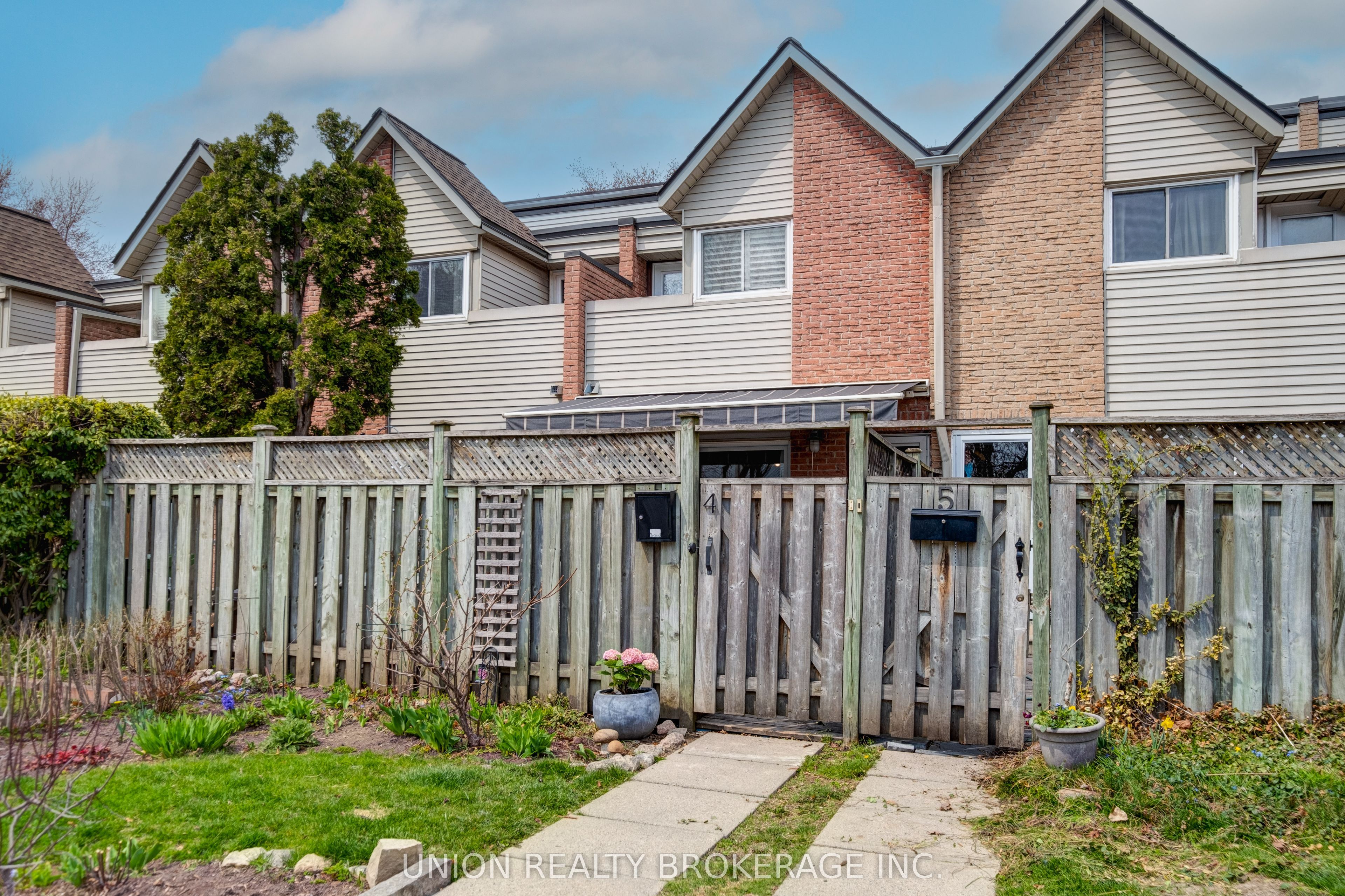 50 Battenberg Avenue, #4