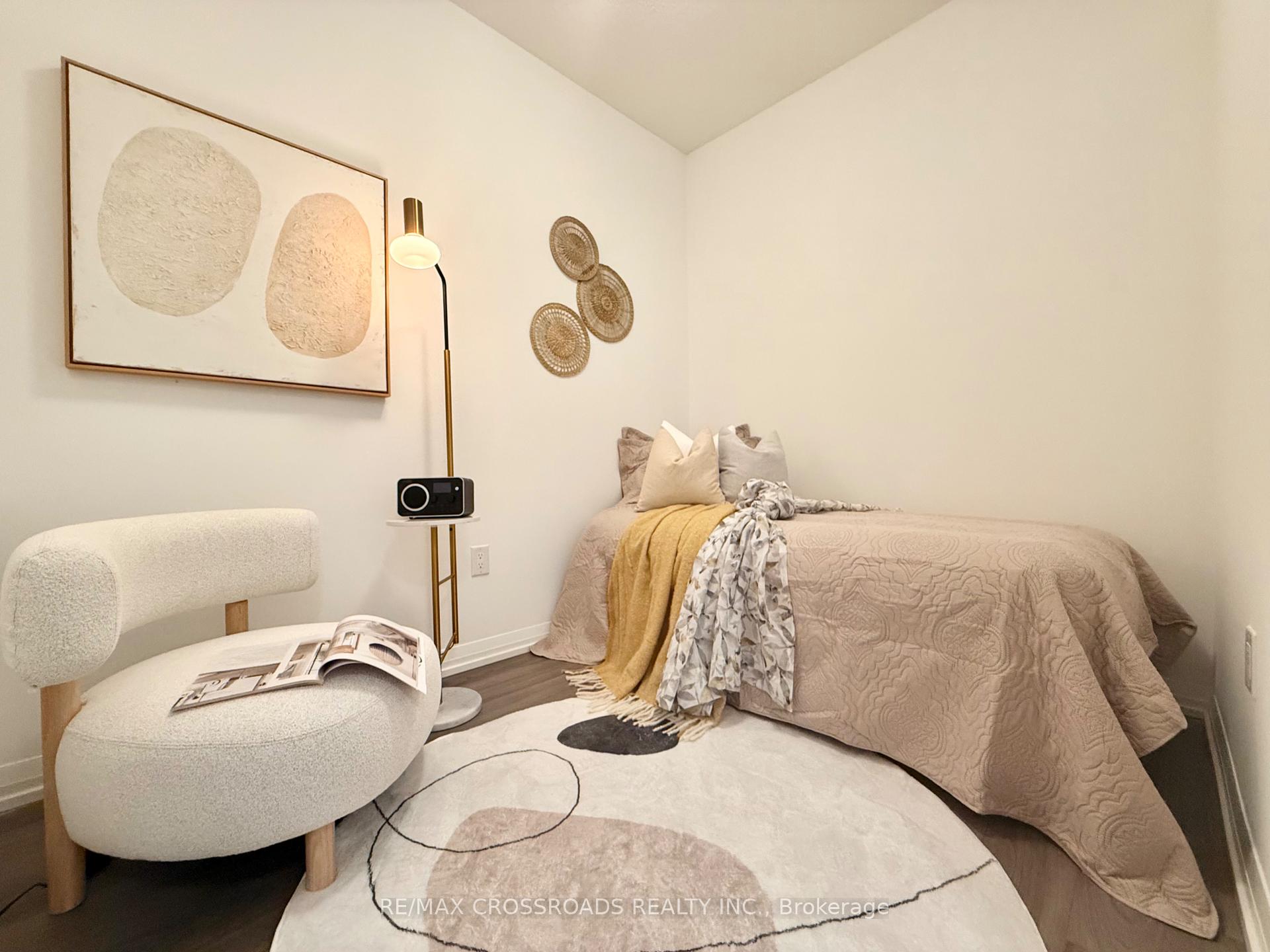 2 Bedrooms Condo at 50 Ann O’Reilly, Toronto For sale