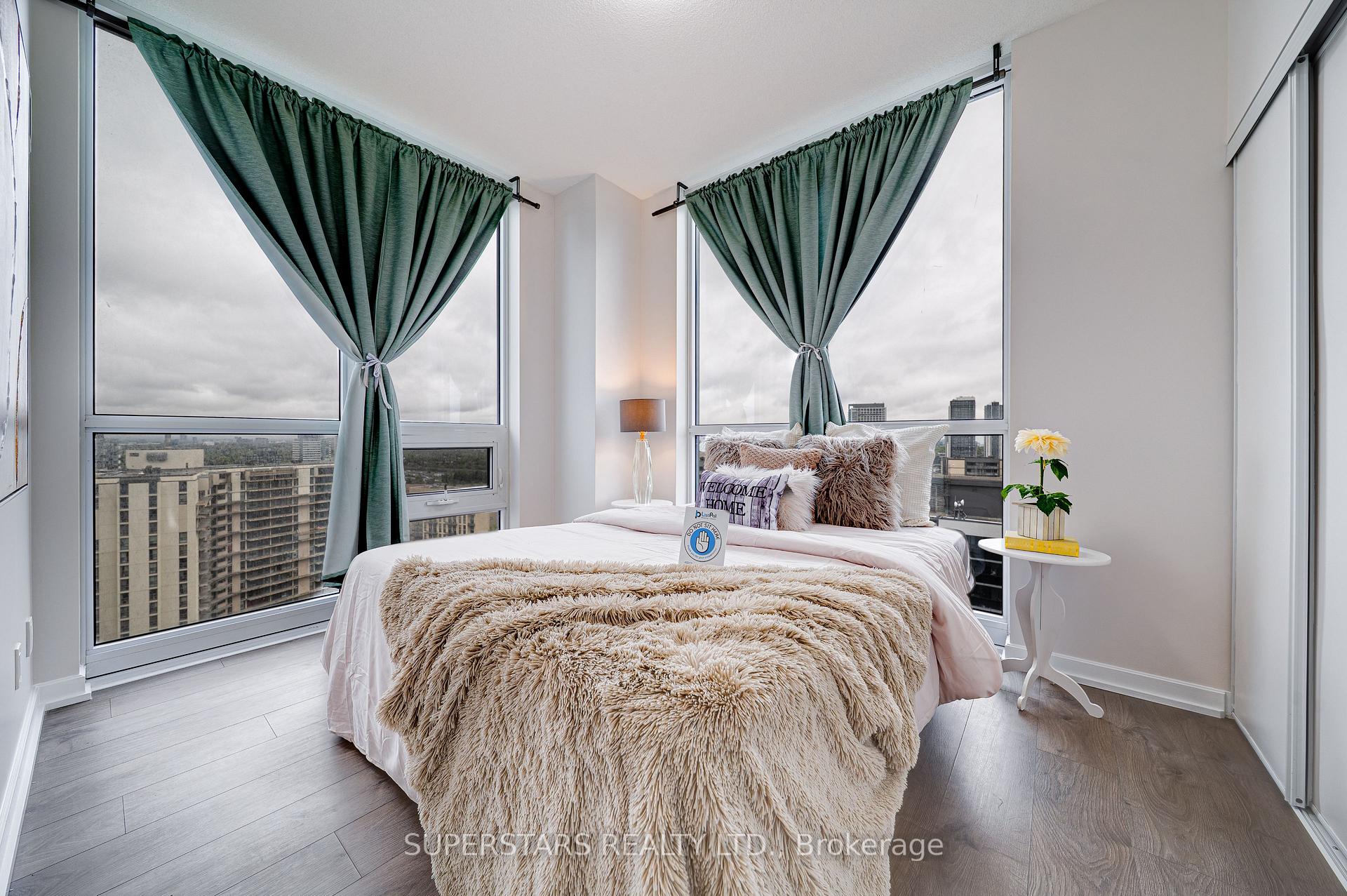 2 Bedrooms Condo at 56 Forest Manor, Toronto For sale