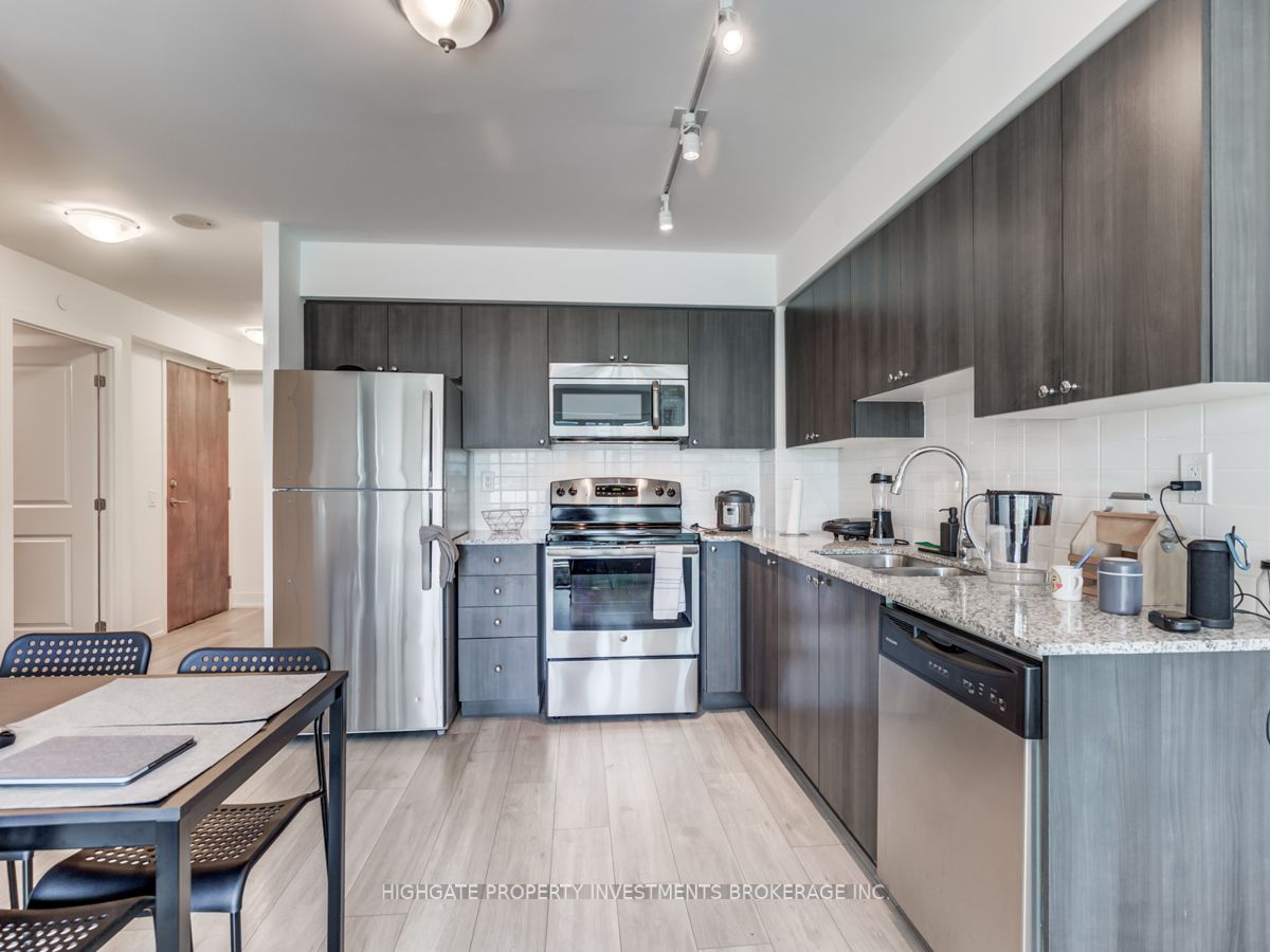 1215 Bayly Street, #1306
