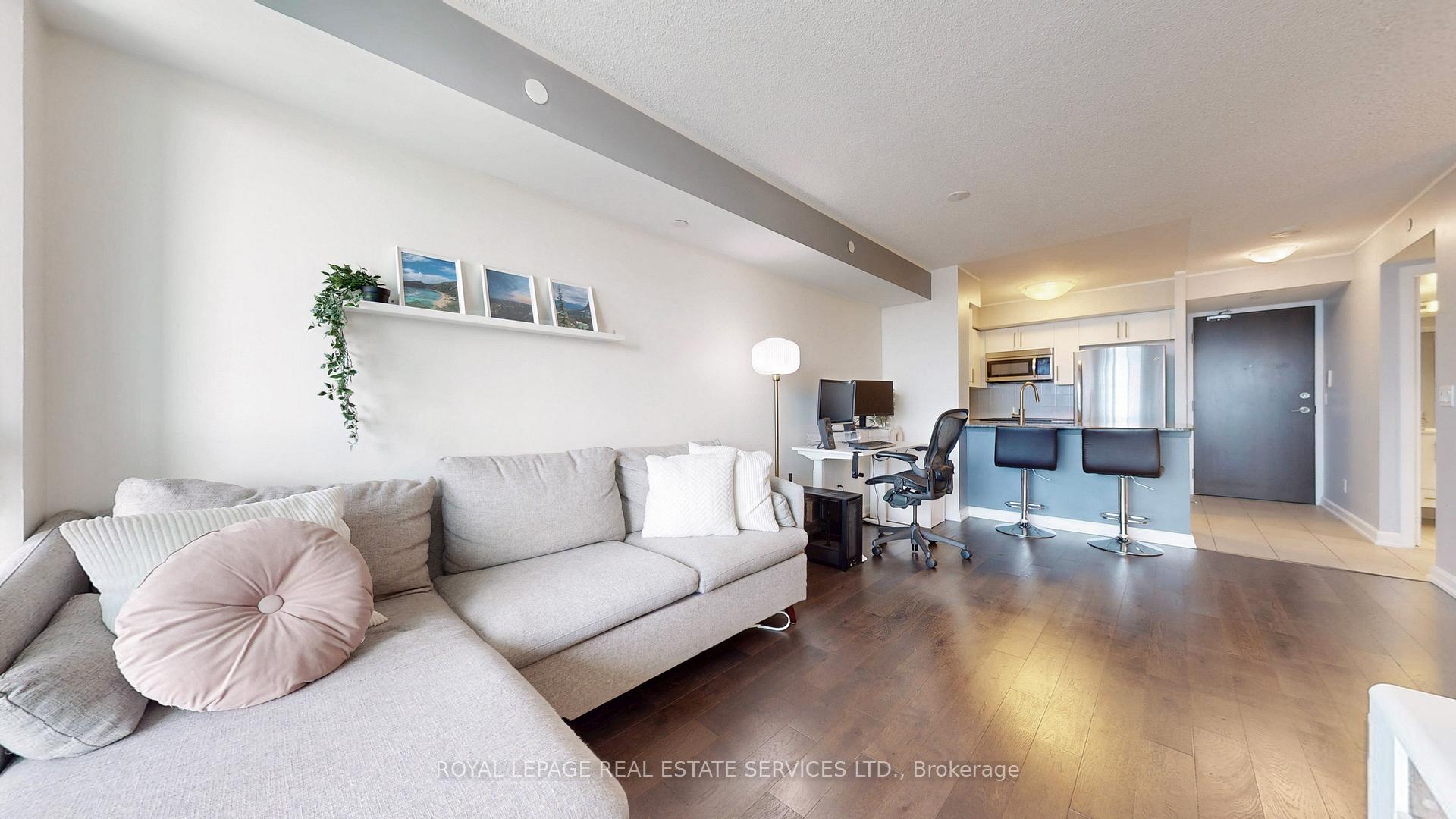 2 Bedrooms Condo at 205 Sherway Gardens, Toronto For sale