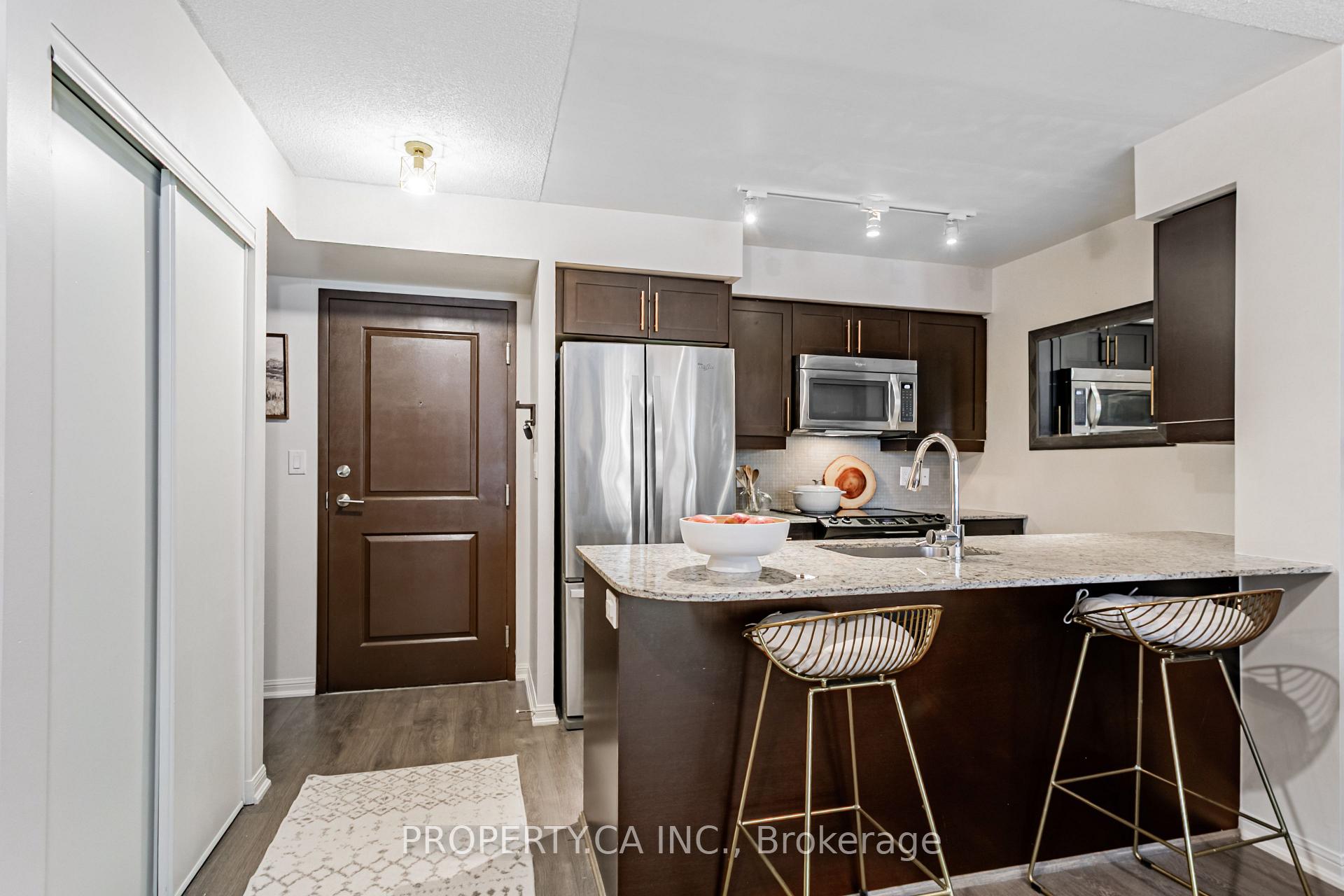 2 Bedrooms Condo at 35 Bastion, Toronto For sale