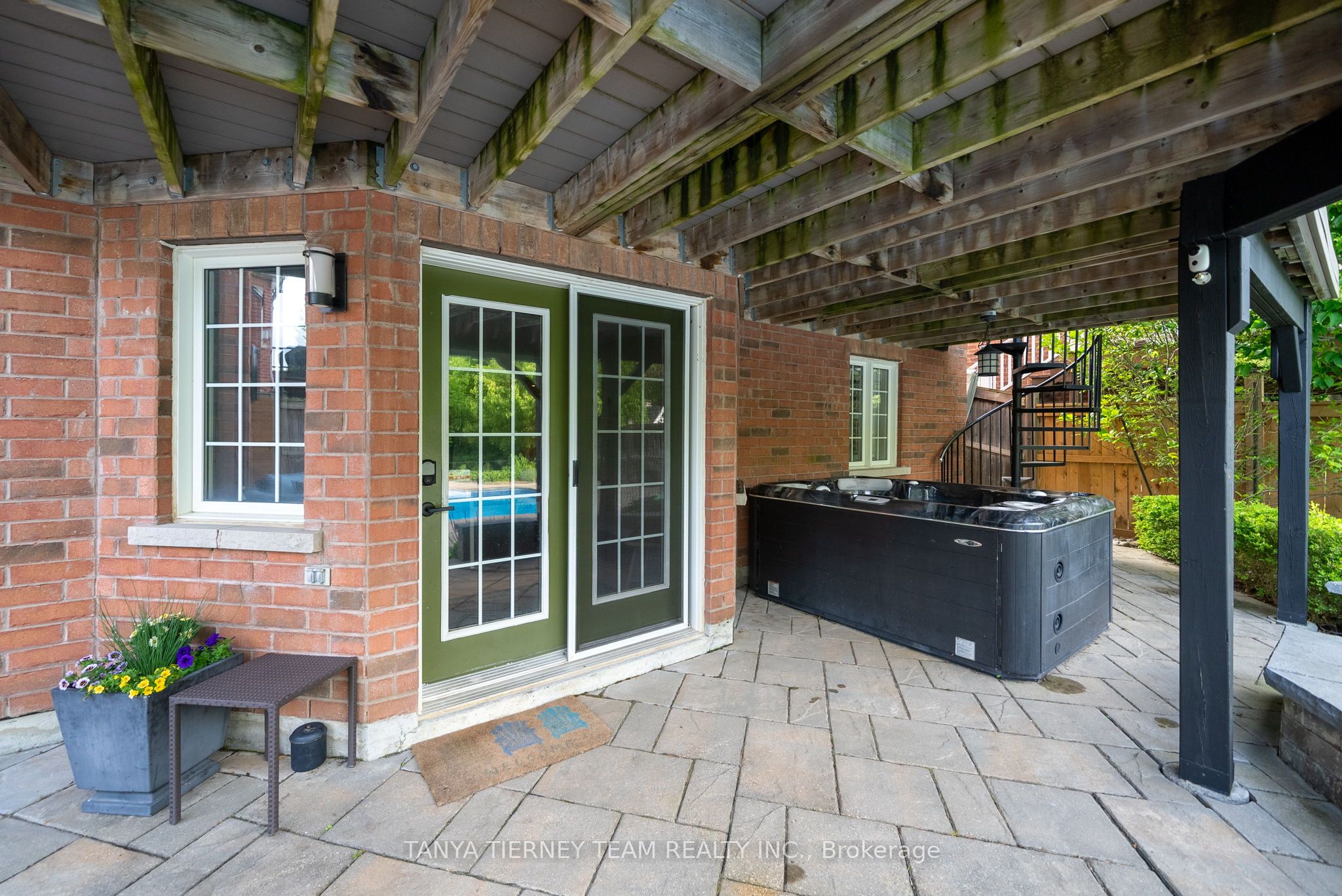 11 Covington Drive