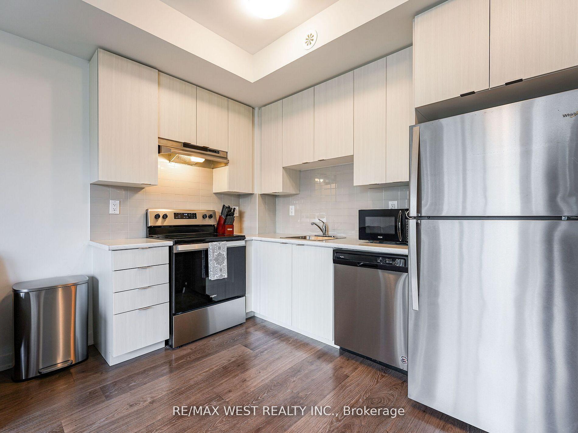 2 Bedrooms Condo at 5131 Sheppard, Toronto For sale