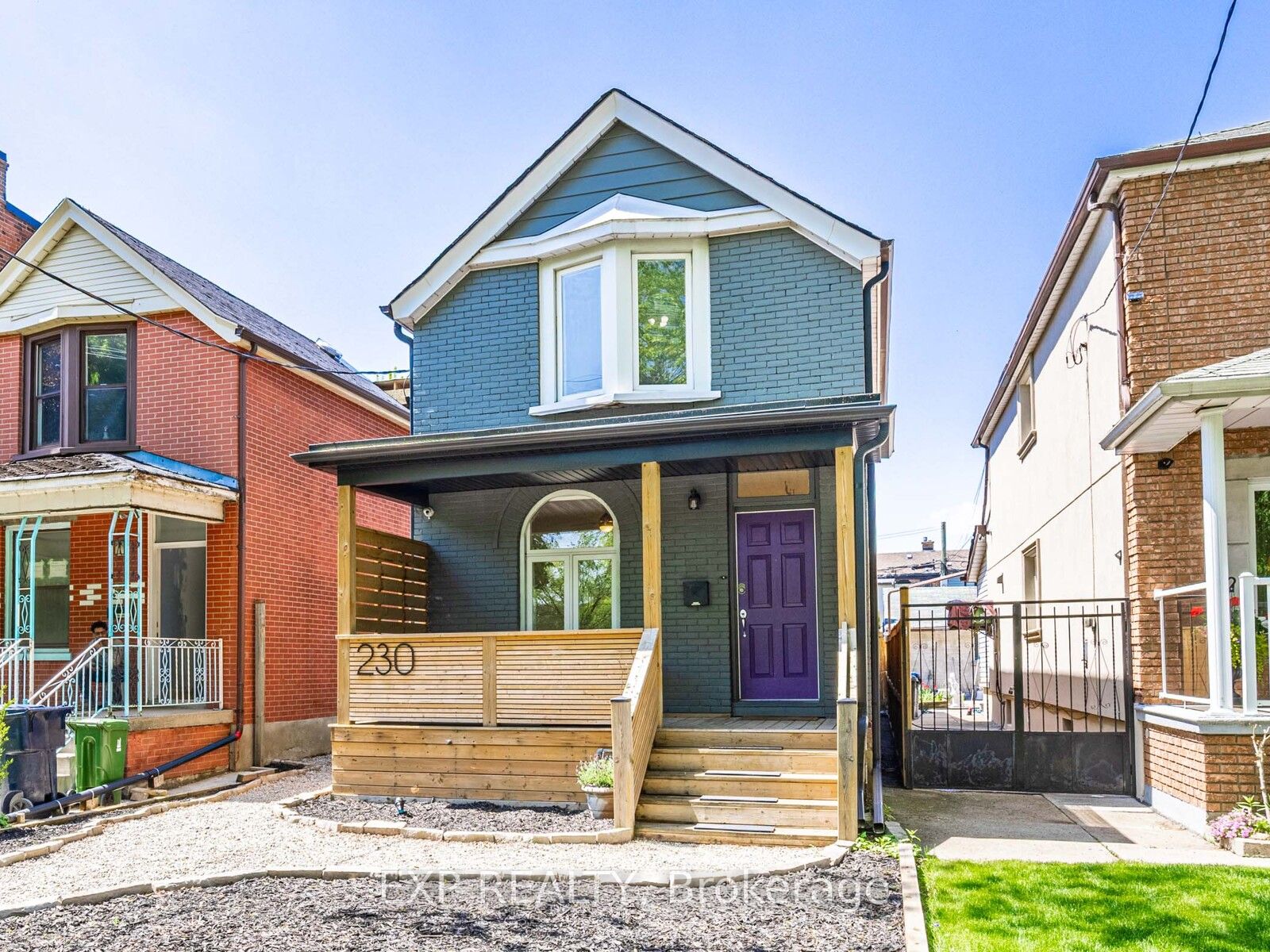 230 Campbell Avenue, Toronto, ON M6P 3V4
