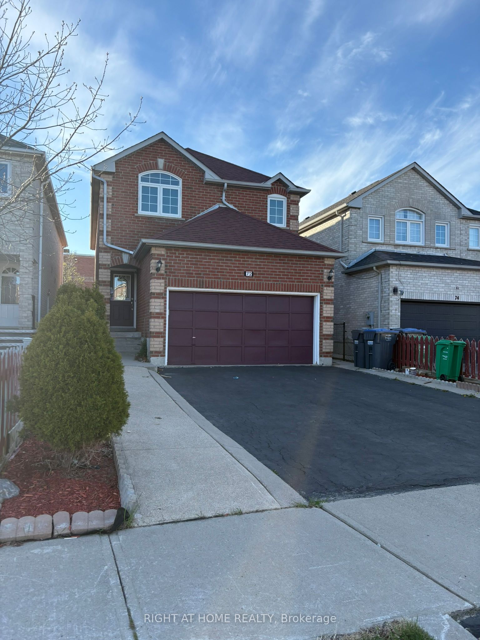 72 Arthurs Crescent