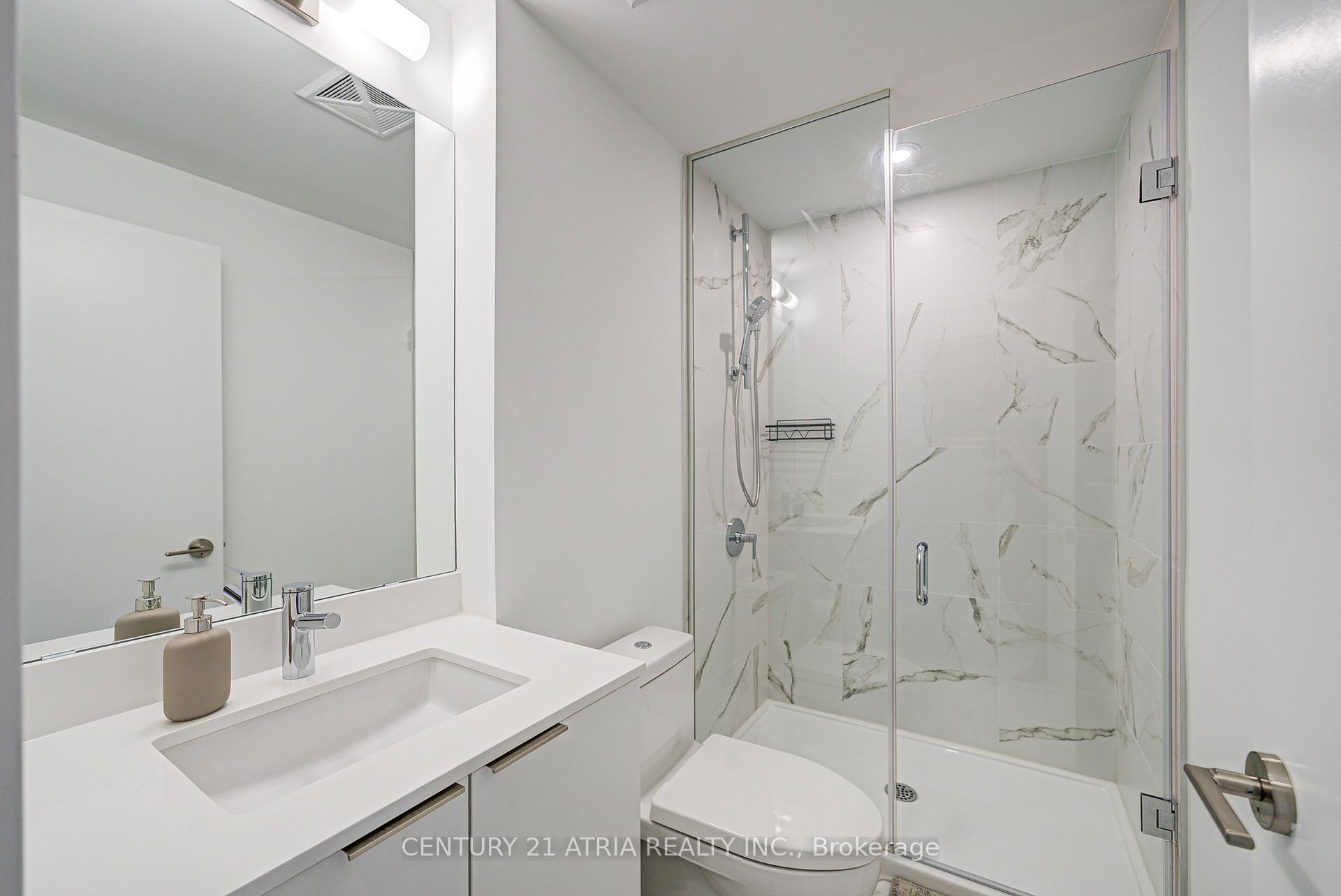 3 Bedrooms Condo at 7 Golden Lion, Toronto For sale