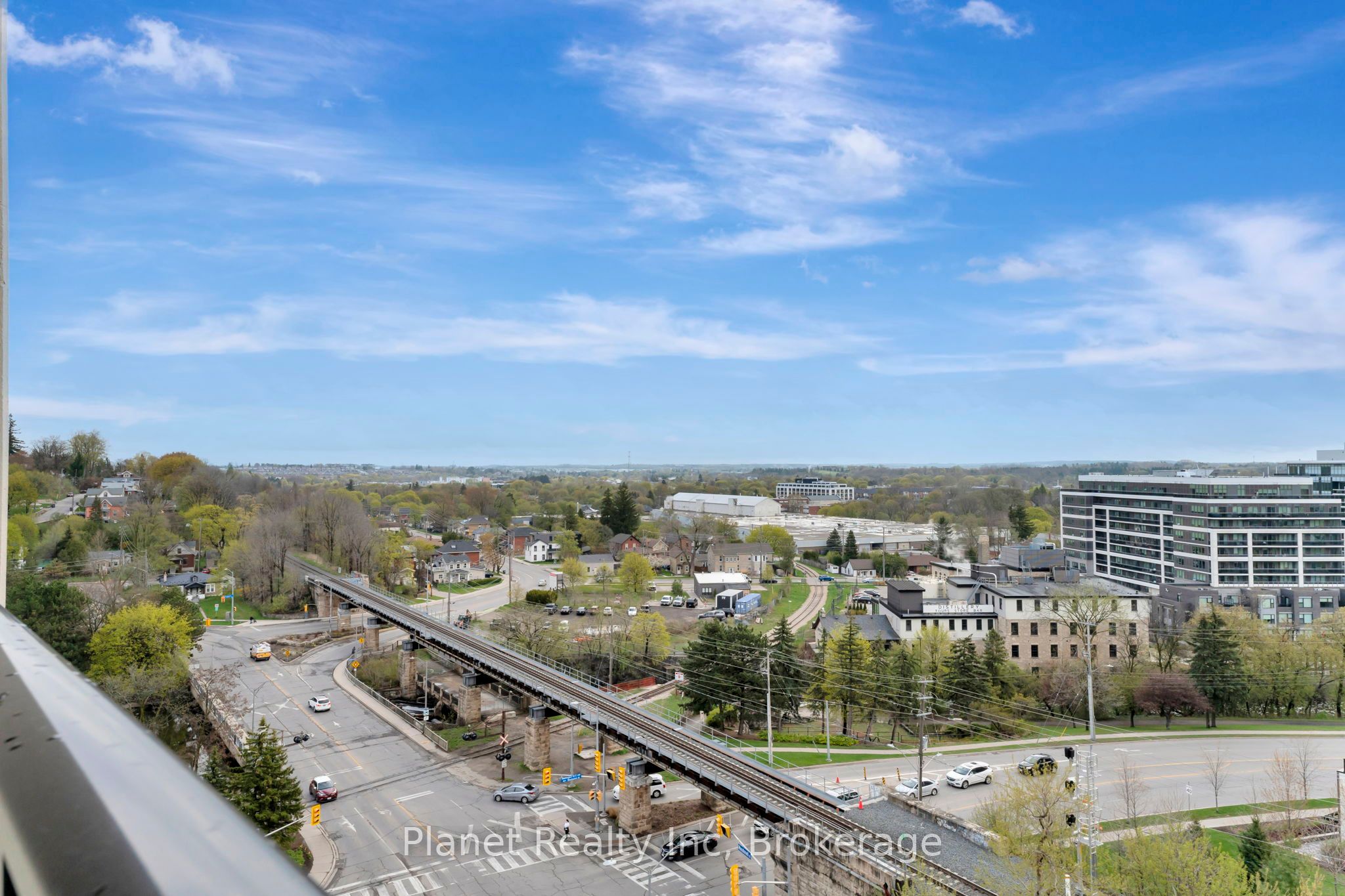 160 Macdonell Street, #906