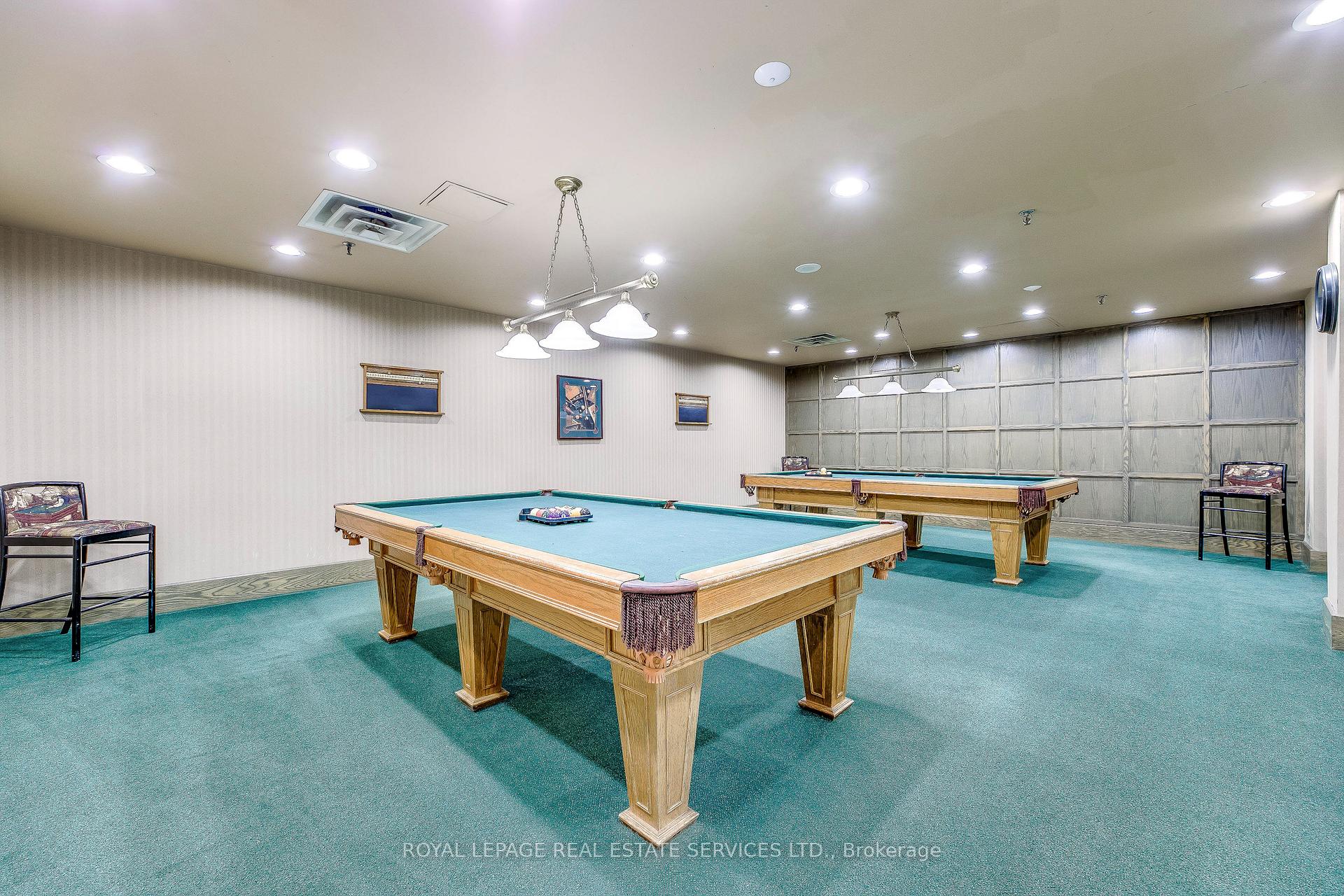 2 Bedrooms Condo at 3605 Kariya, Mississauga For sale